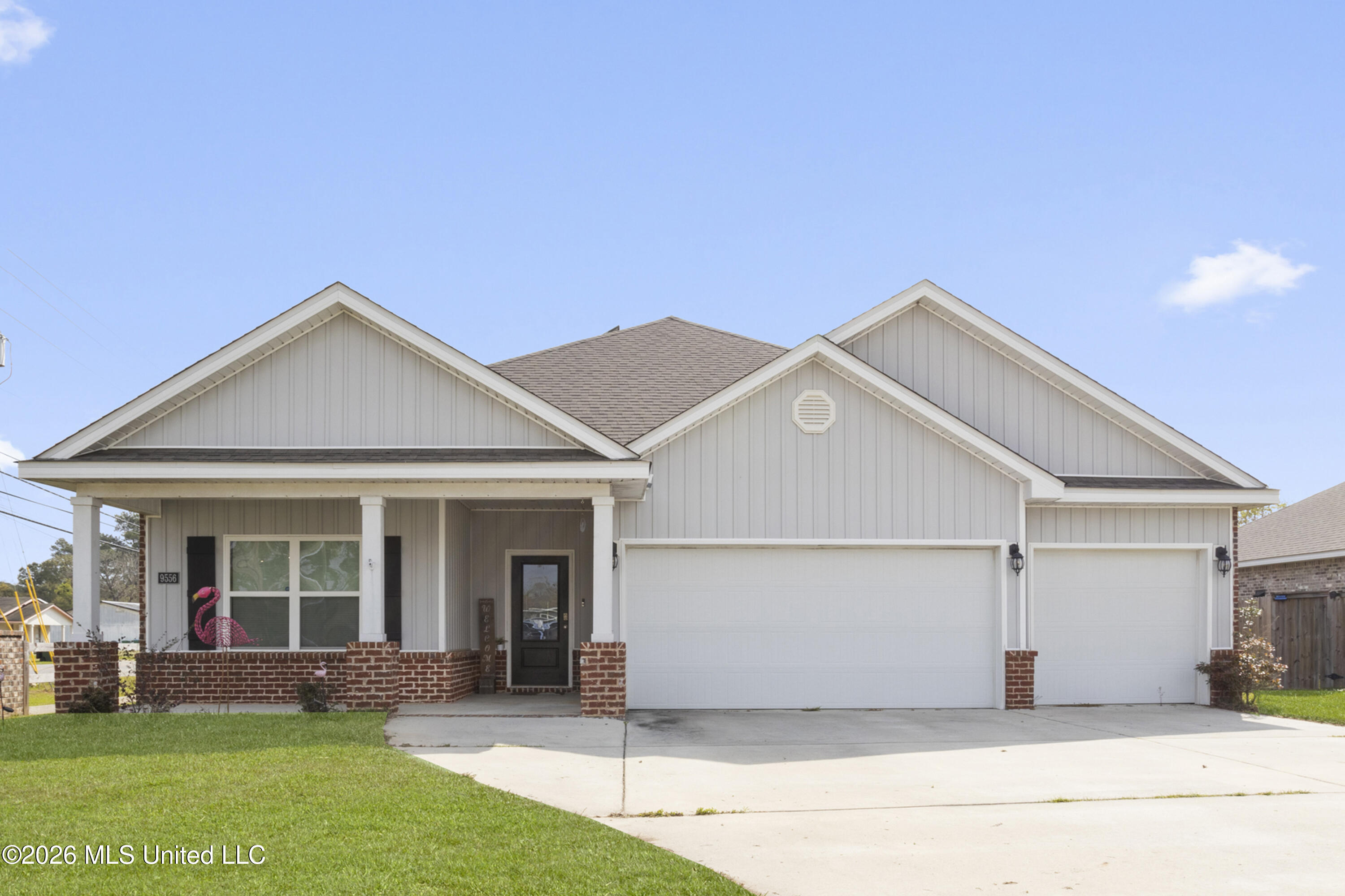 9556 Mallette Drive Property Photo 1