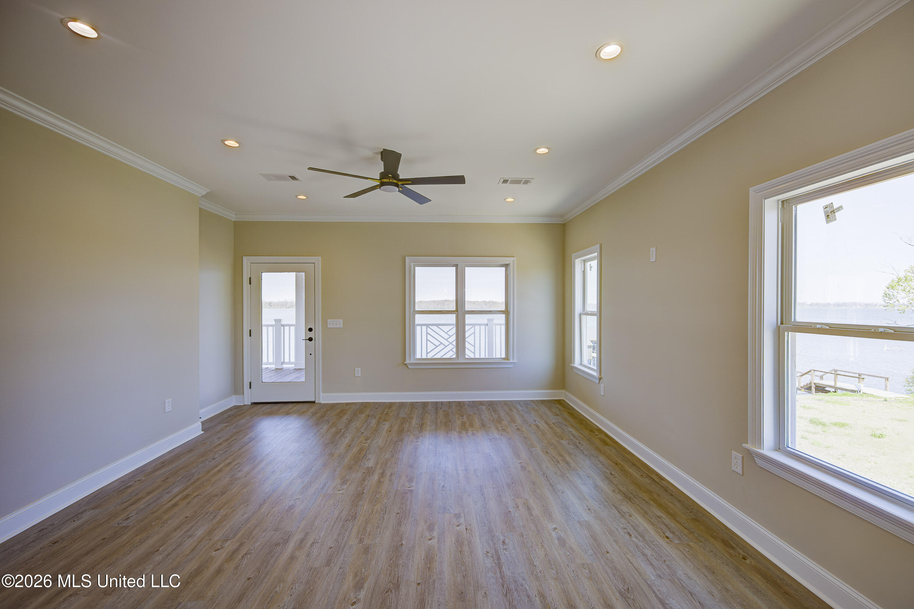 2410 Eagle Lake Shore Road Property Photo 7