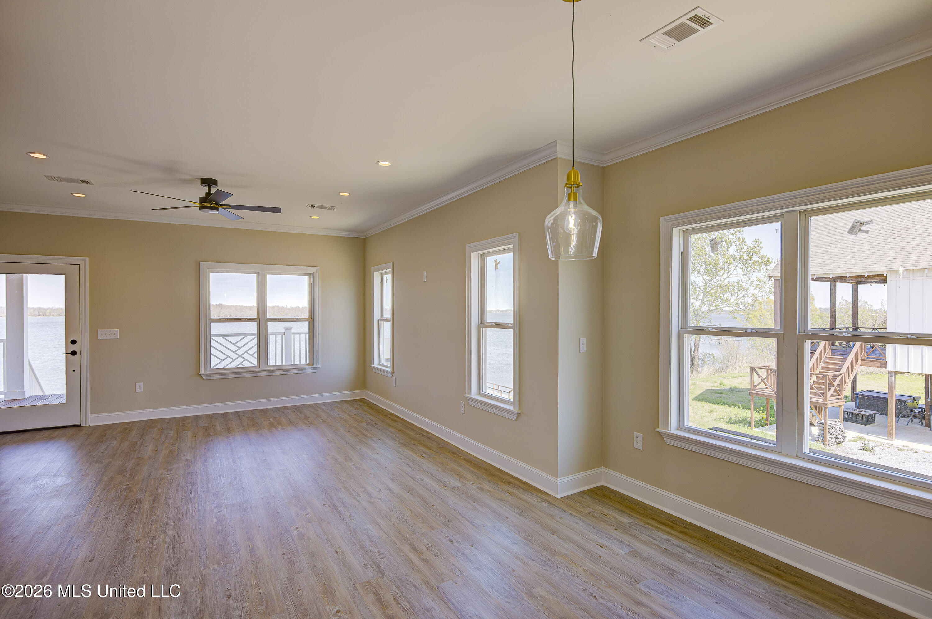 2410 Eagle Lake Shore Road Property Photo 8