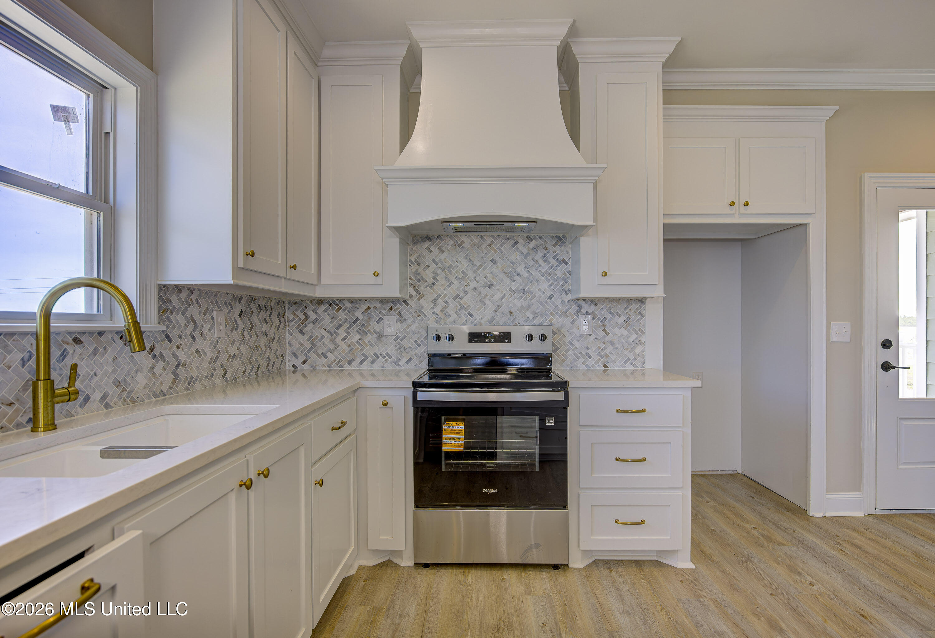 2410 Eagle Lake Shore Road Property Photo 11