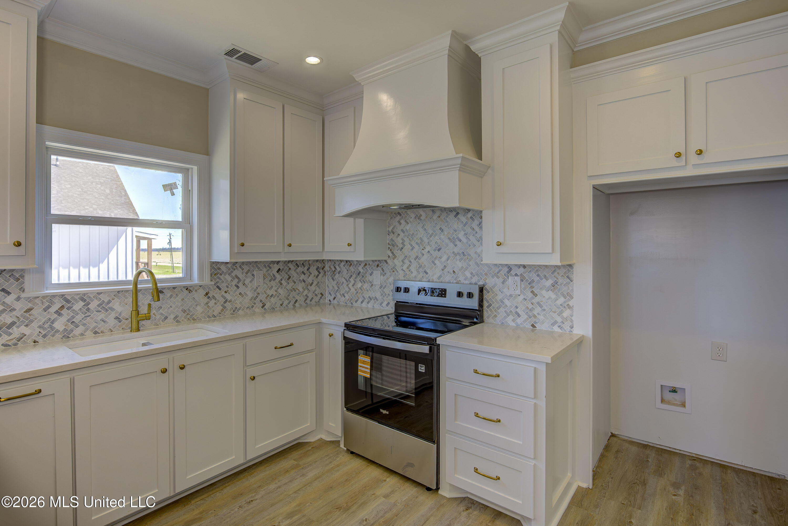 2410 Eagle Lake Shore Road Property Photo 12