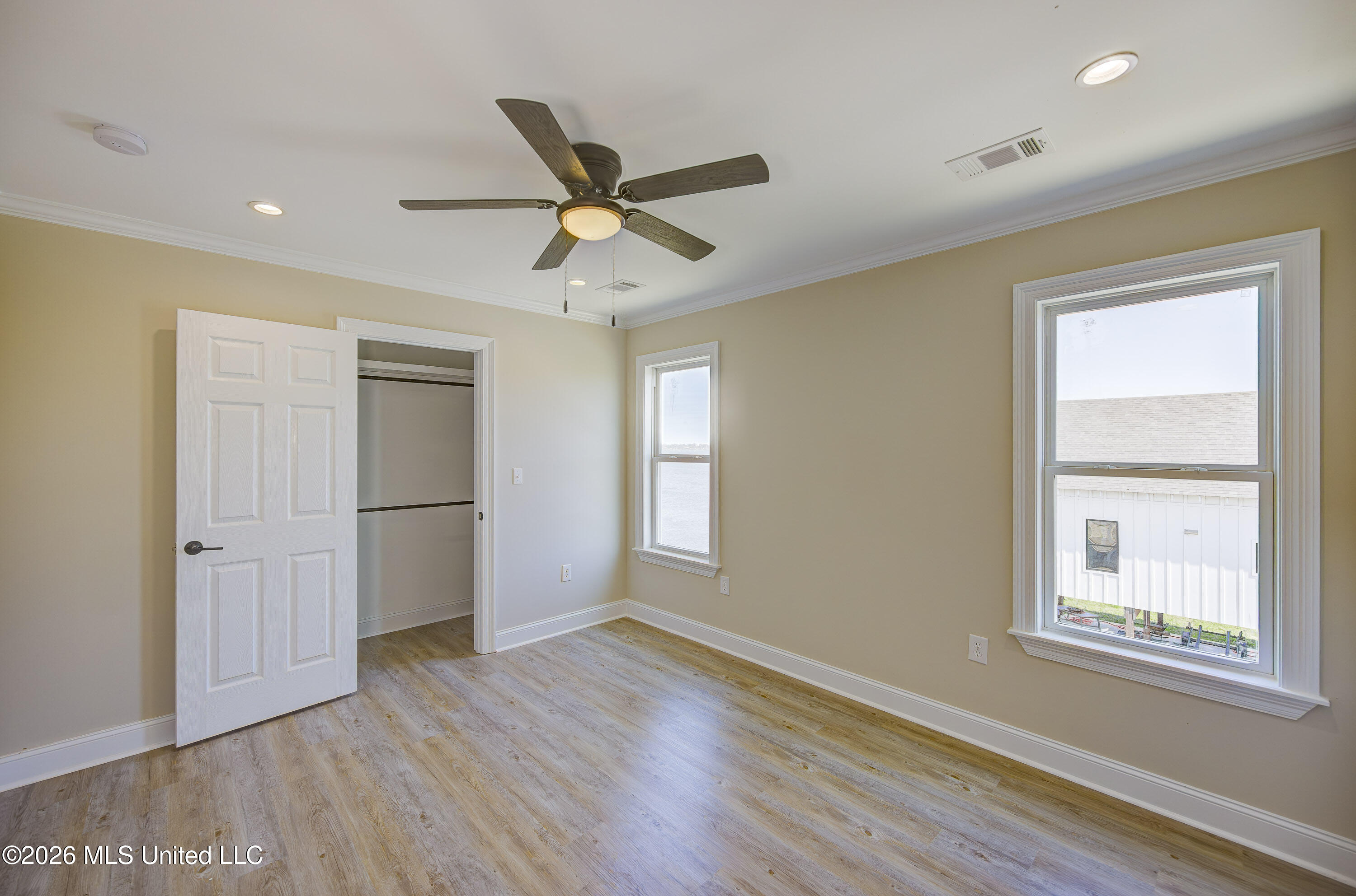 2410 Eagle Lake Shore Road Property Photo 28
