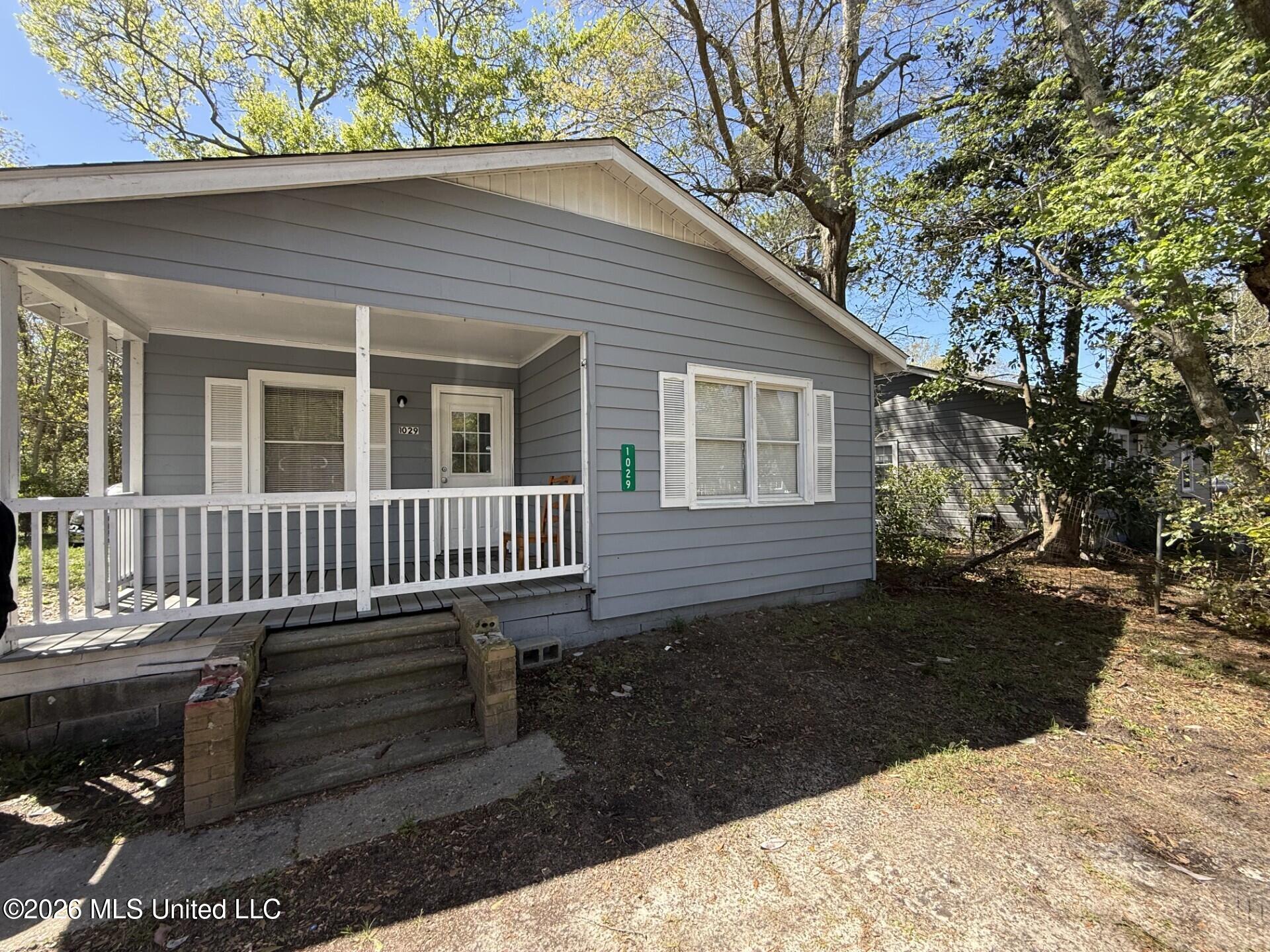 1029 Joseph Avenue Property Photo 1
