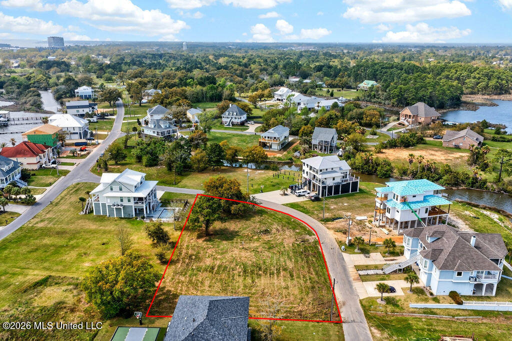 15613 Joan D' Arc Circle Property Photo 8