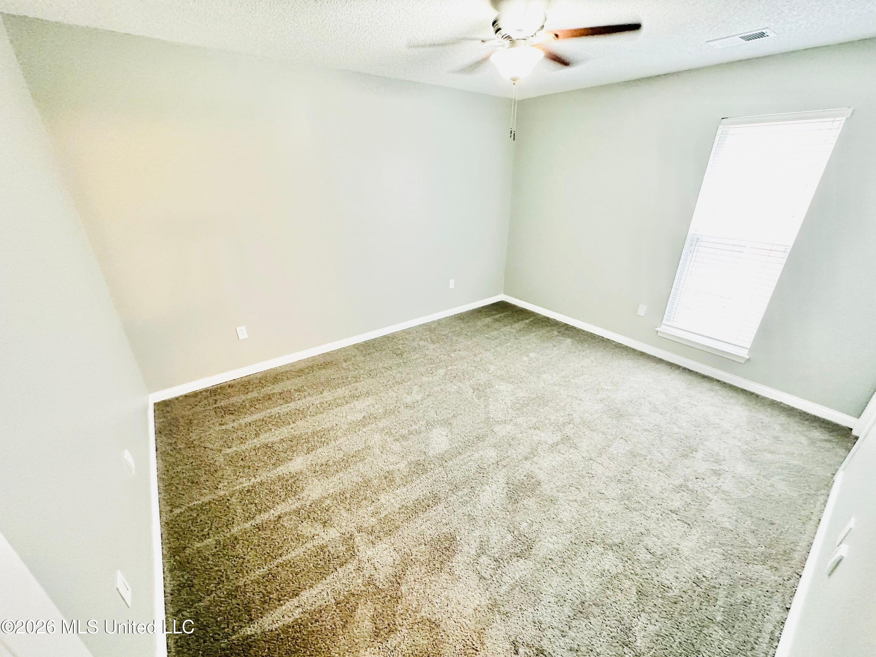 7586 Iris Drive Property Photo 10
