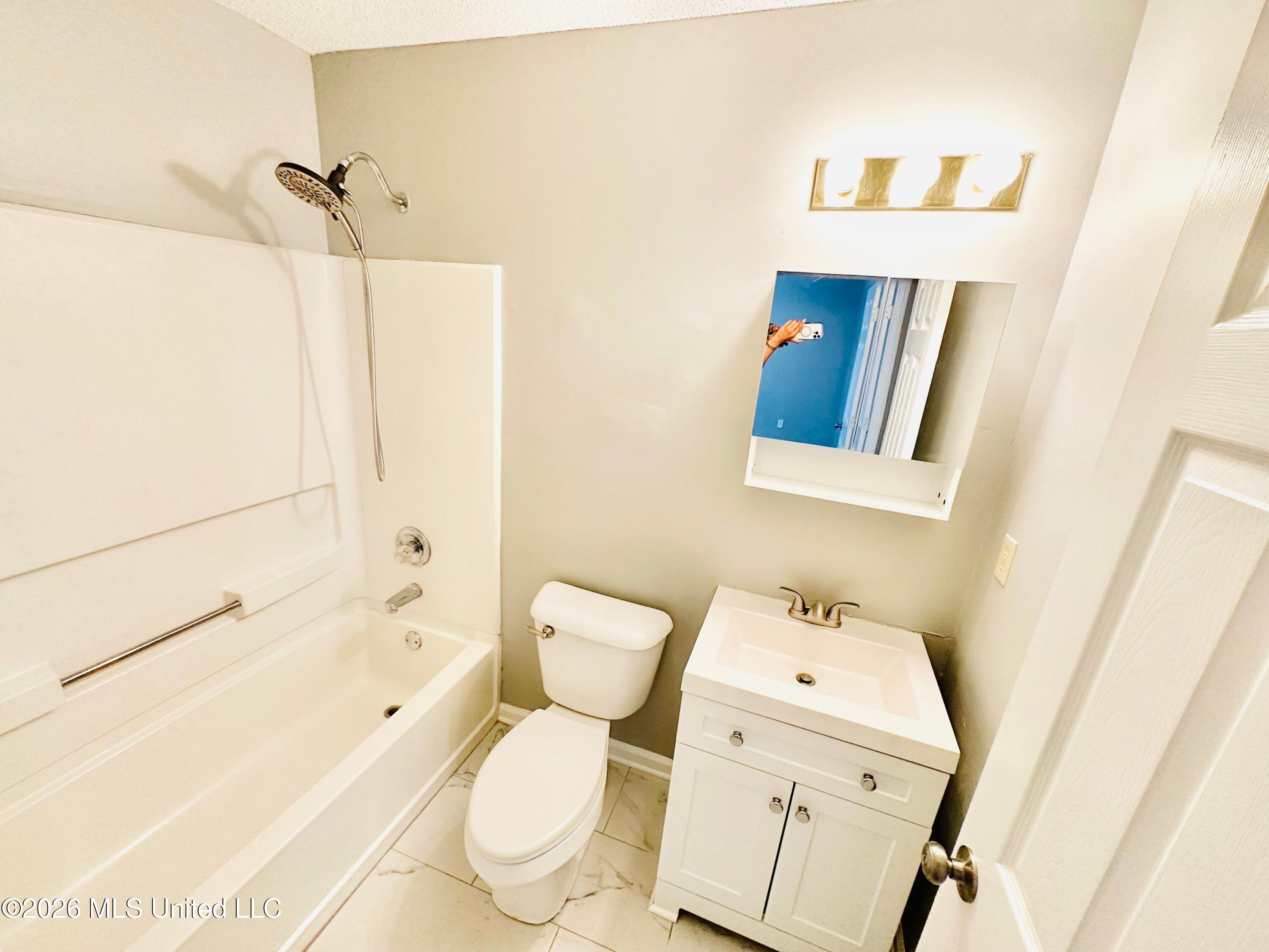 7586 Iris Drive Property Photo 11