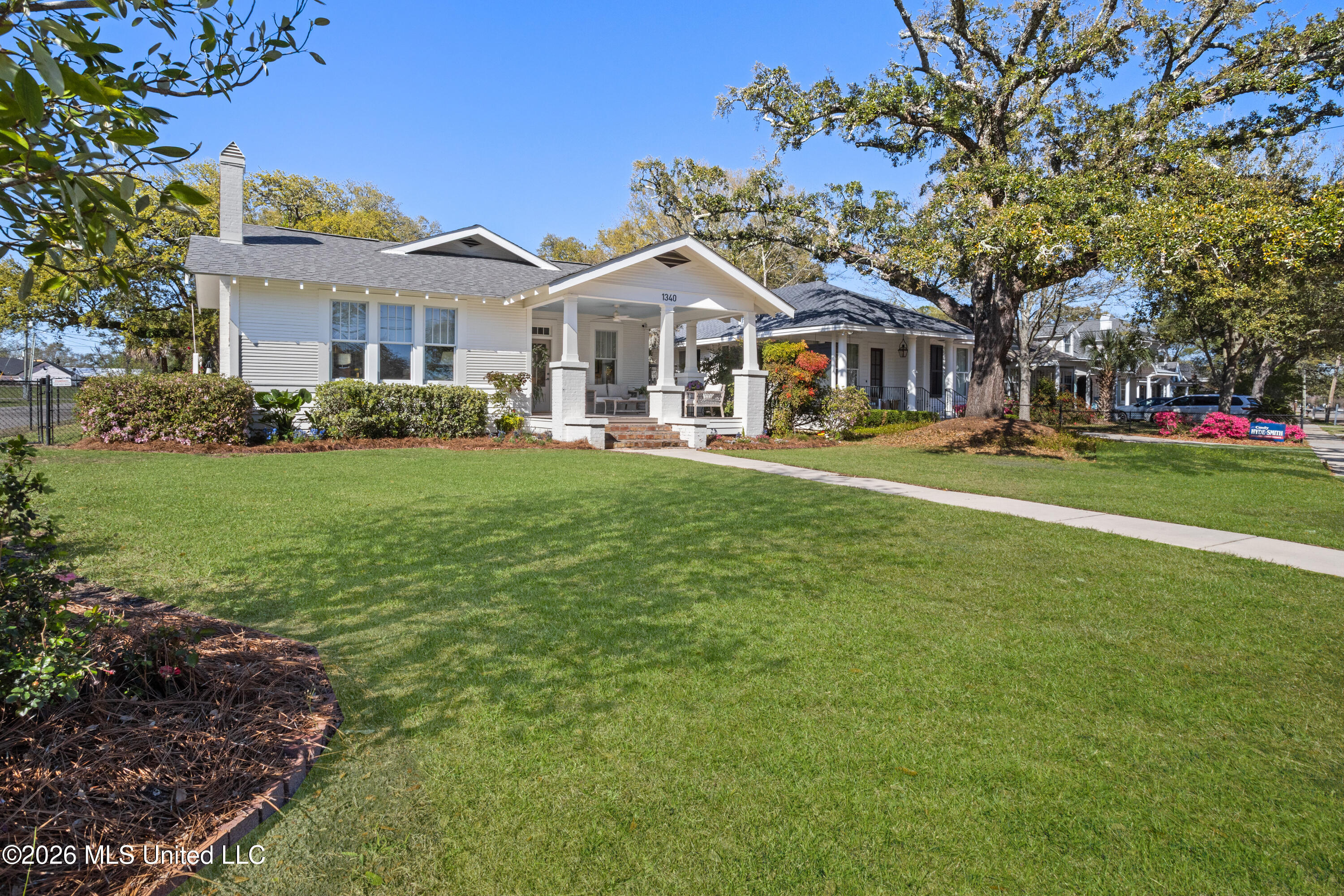 1340 2nd Street Property Photo 2
