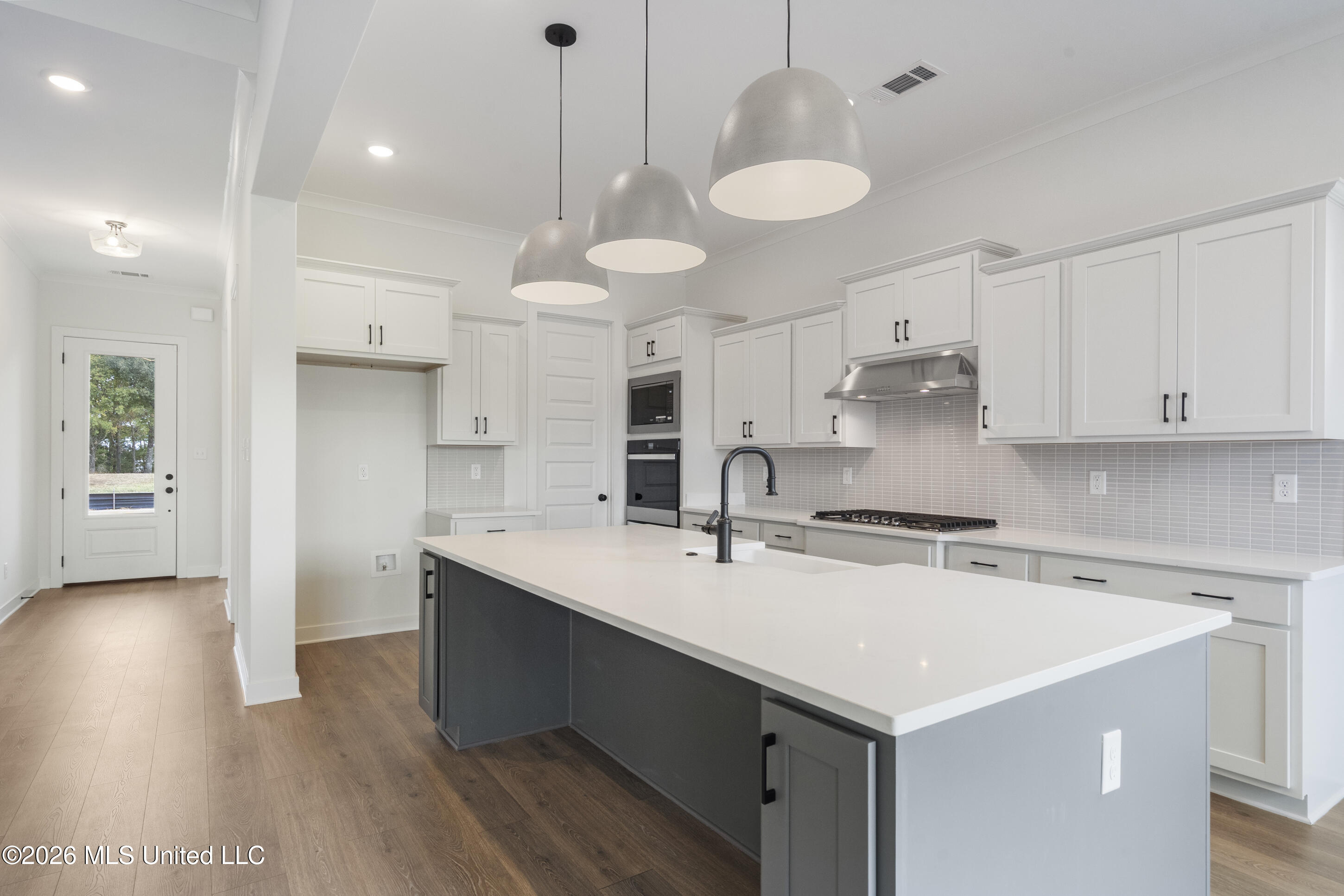 2255 Highground Drive Property Photo 11