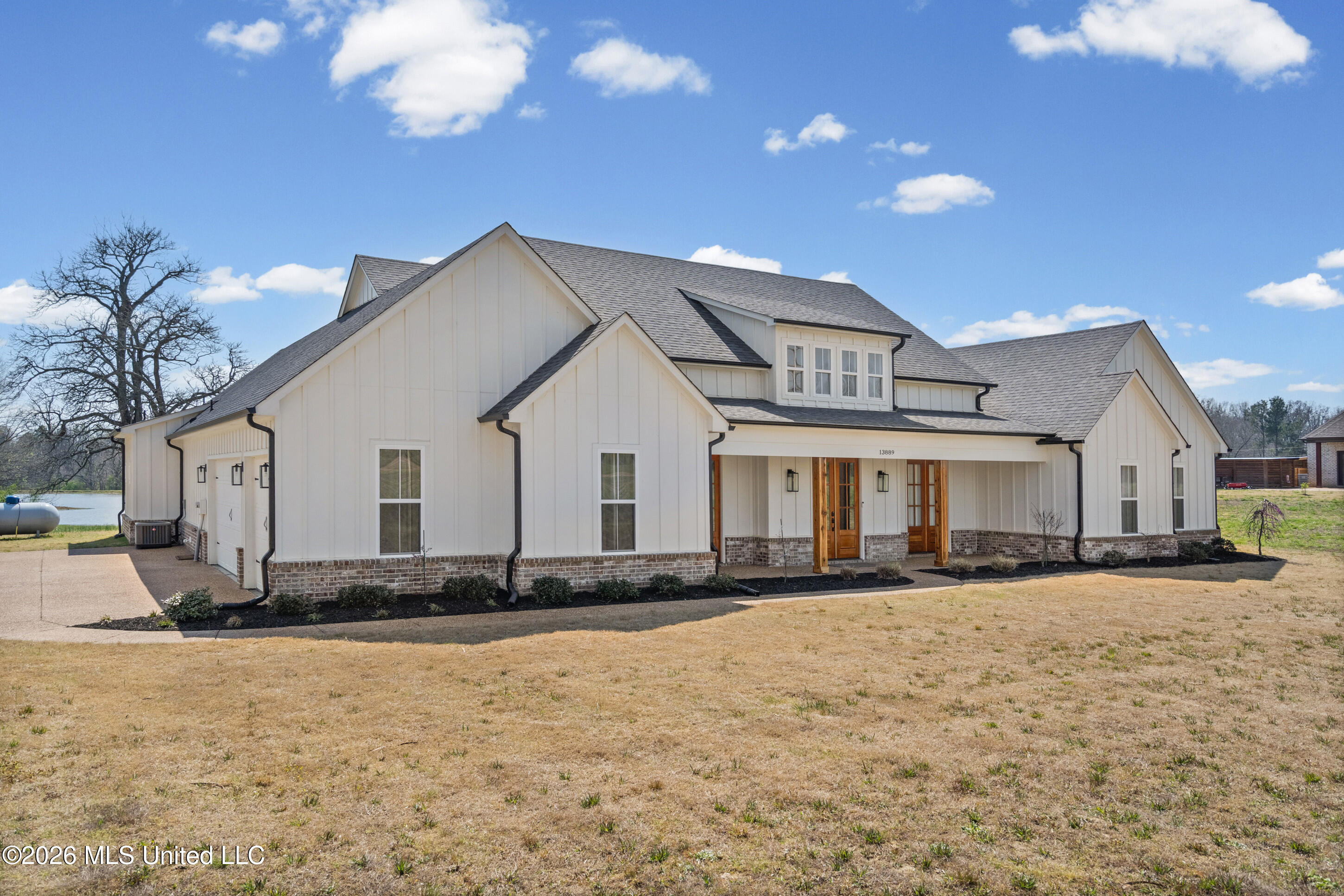 13889 E Fairview Road Property Photo 3