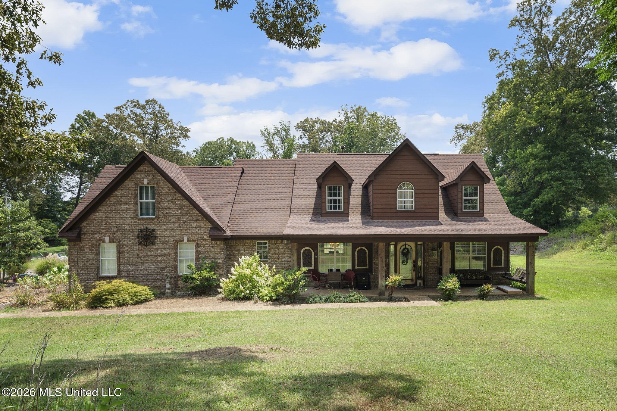 6193 Nesbit Road Property Photo 1