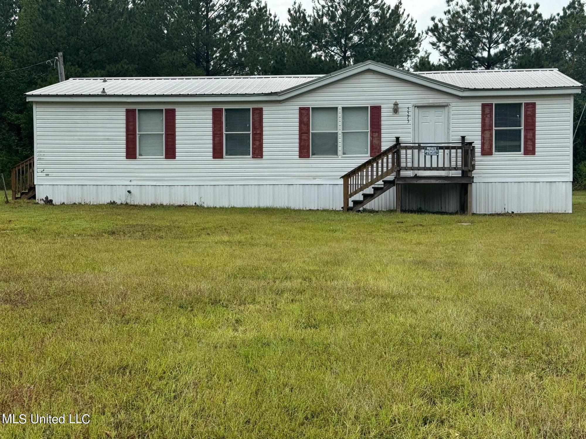 5575 Robin Wood Road Property Photo 1