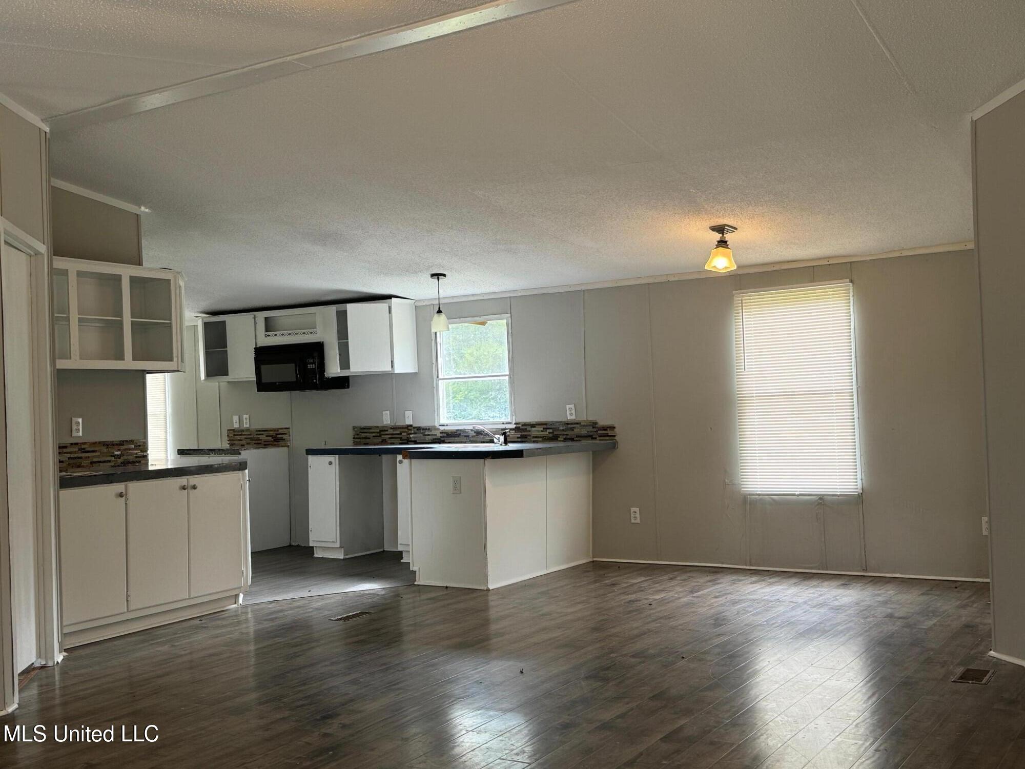 5575 Robin Wood Road Property Photo 3