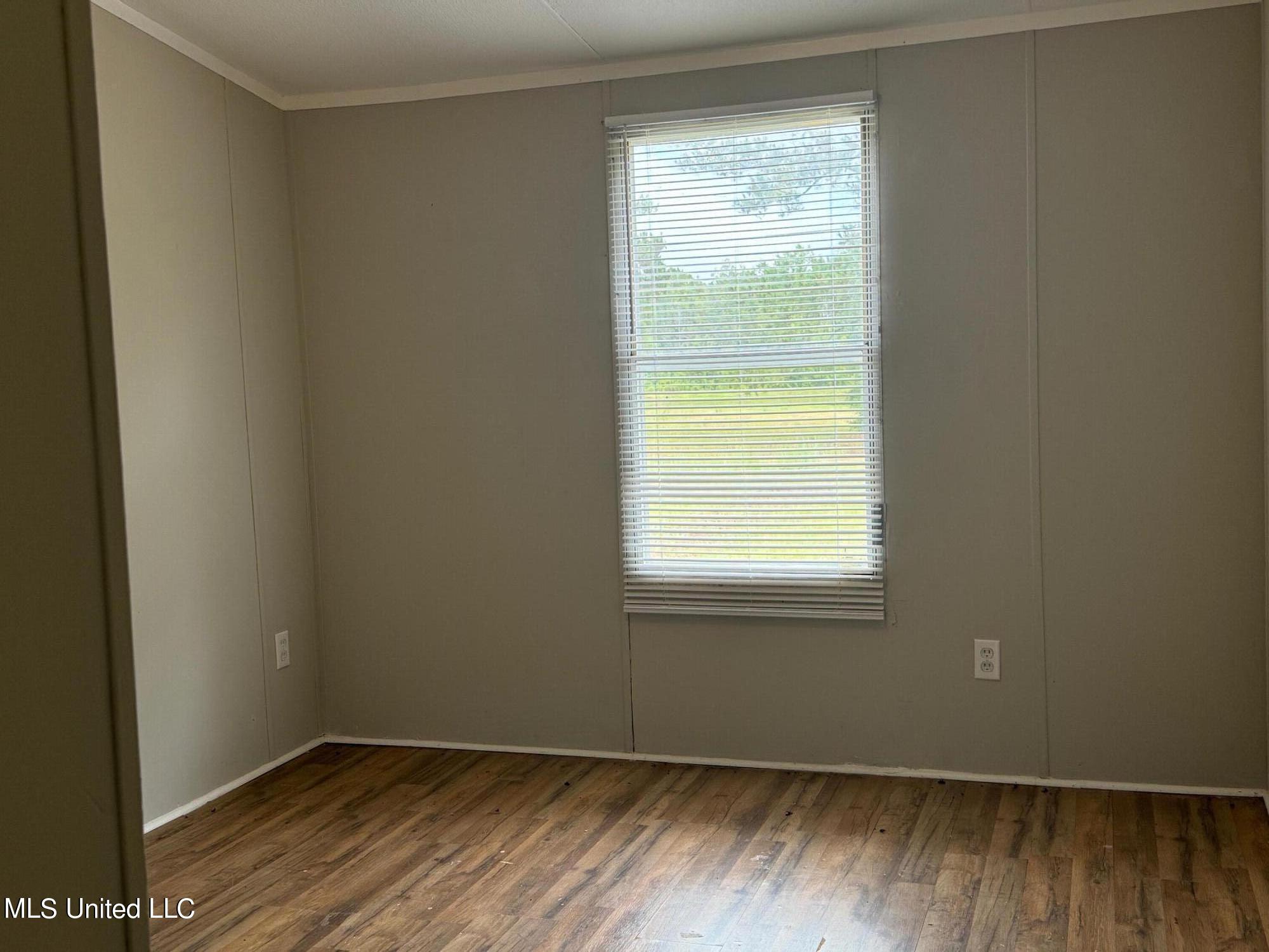 5575 Robin Wood Road Property Photo 8