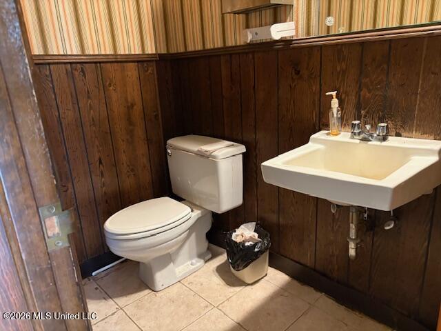 104 E Third Street Property Photo 9