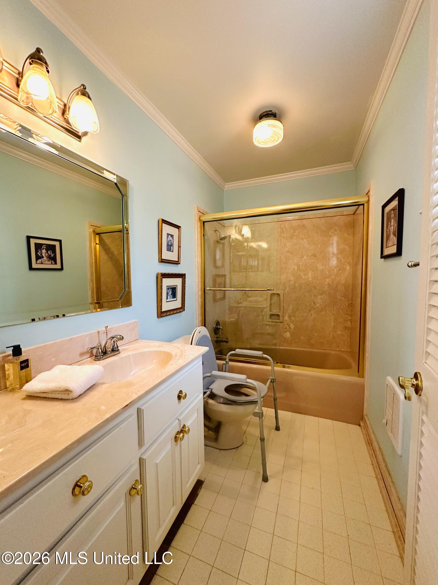 1007 Westwood Street Property Photo 18