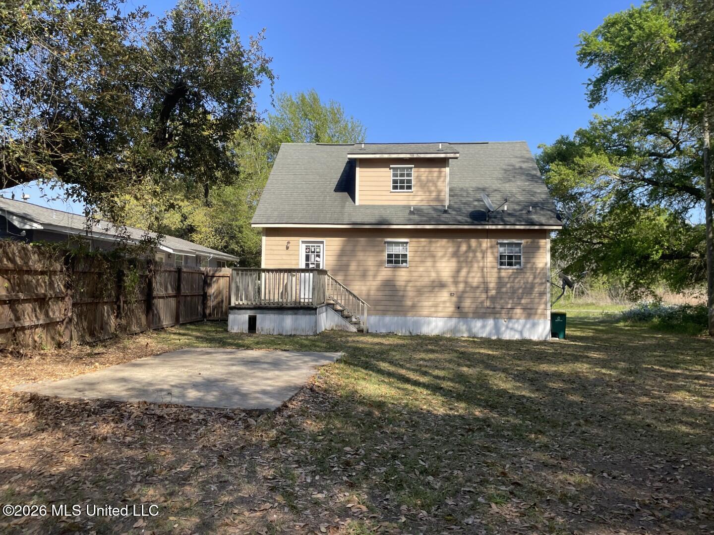 111 N Lang Avenue Property Photo 10