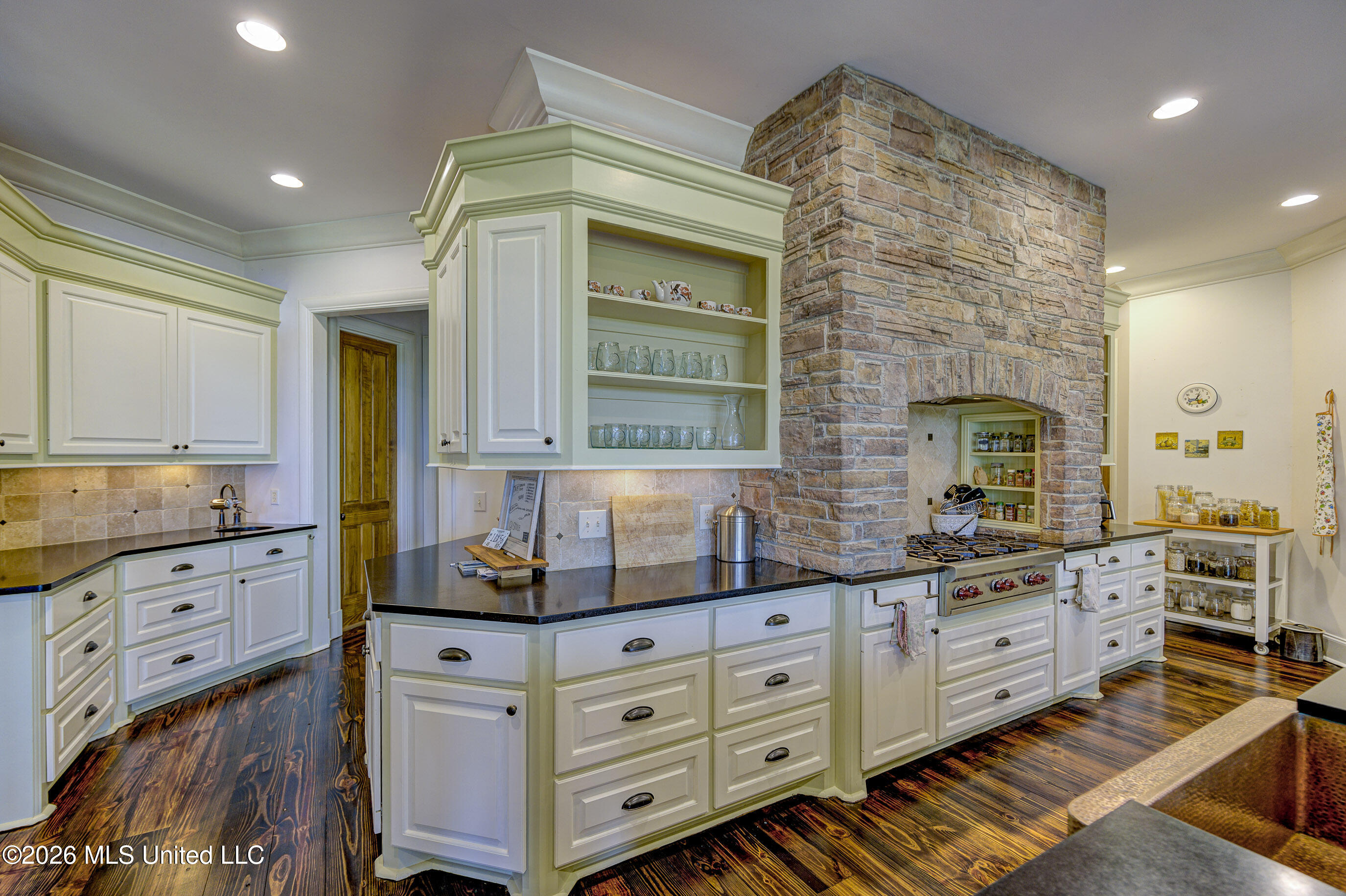 626 Cedar Hill Road Property Photo 16