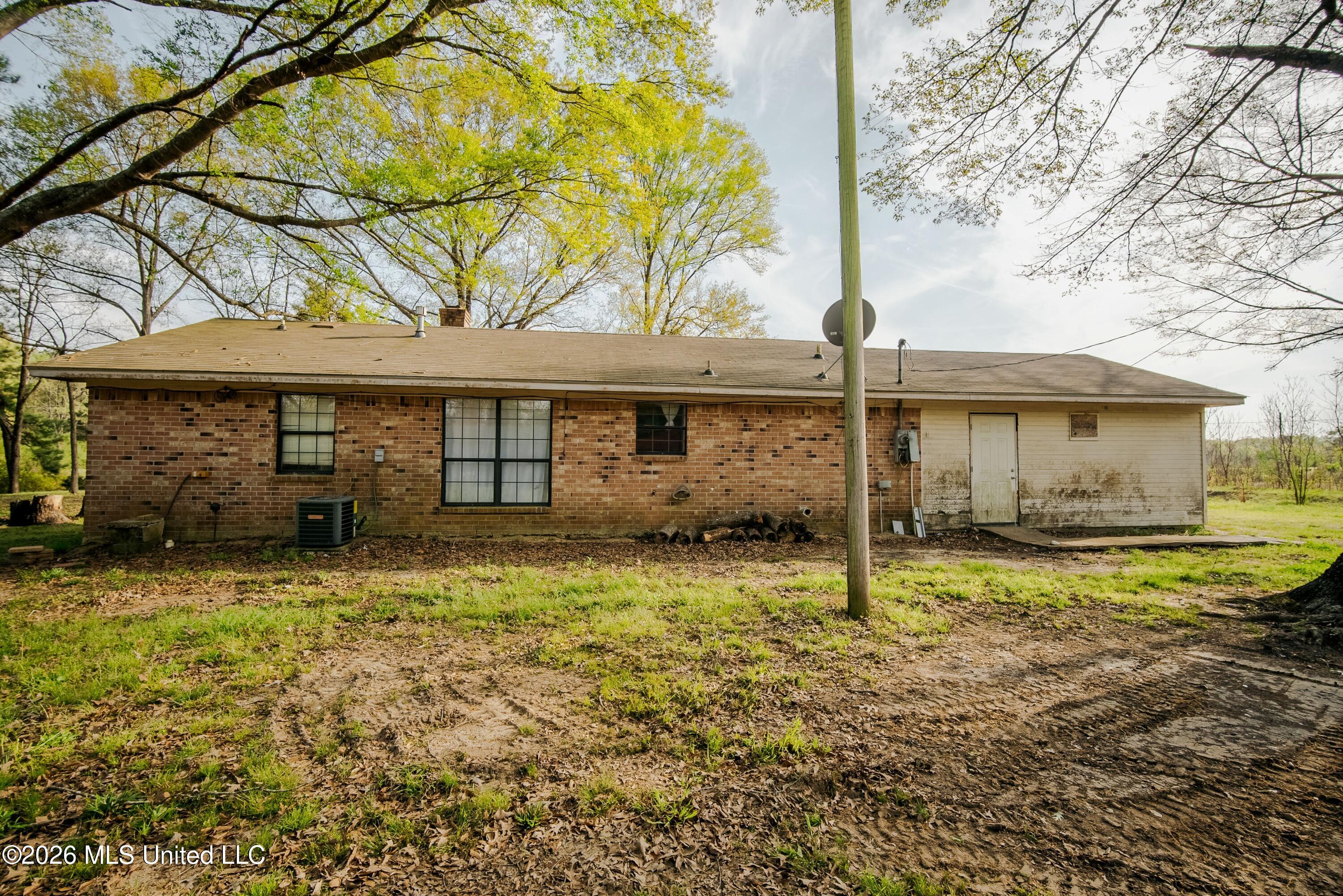 1844 Volley Campbell Road Property Photo 4