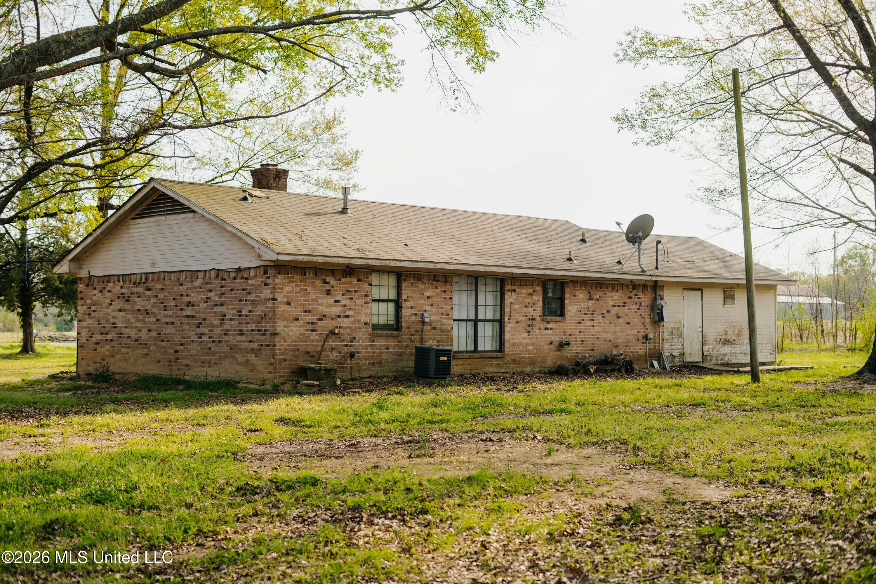 1844 Volley Campbell Road Property Photo 9