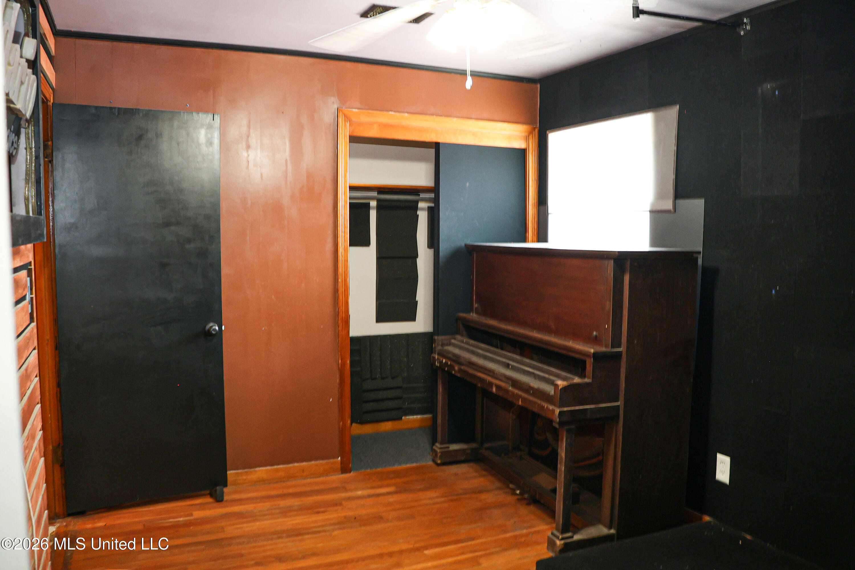 1616 Gibraltar Drive Property Photo 15