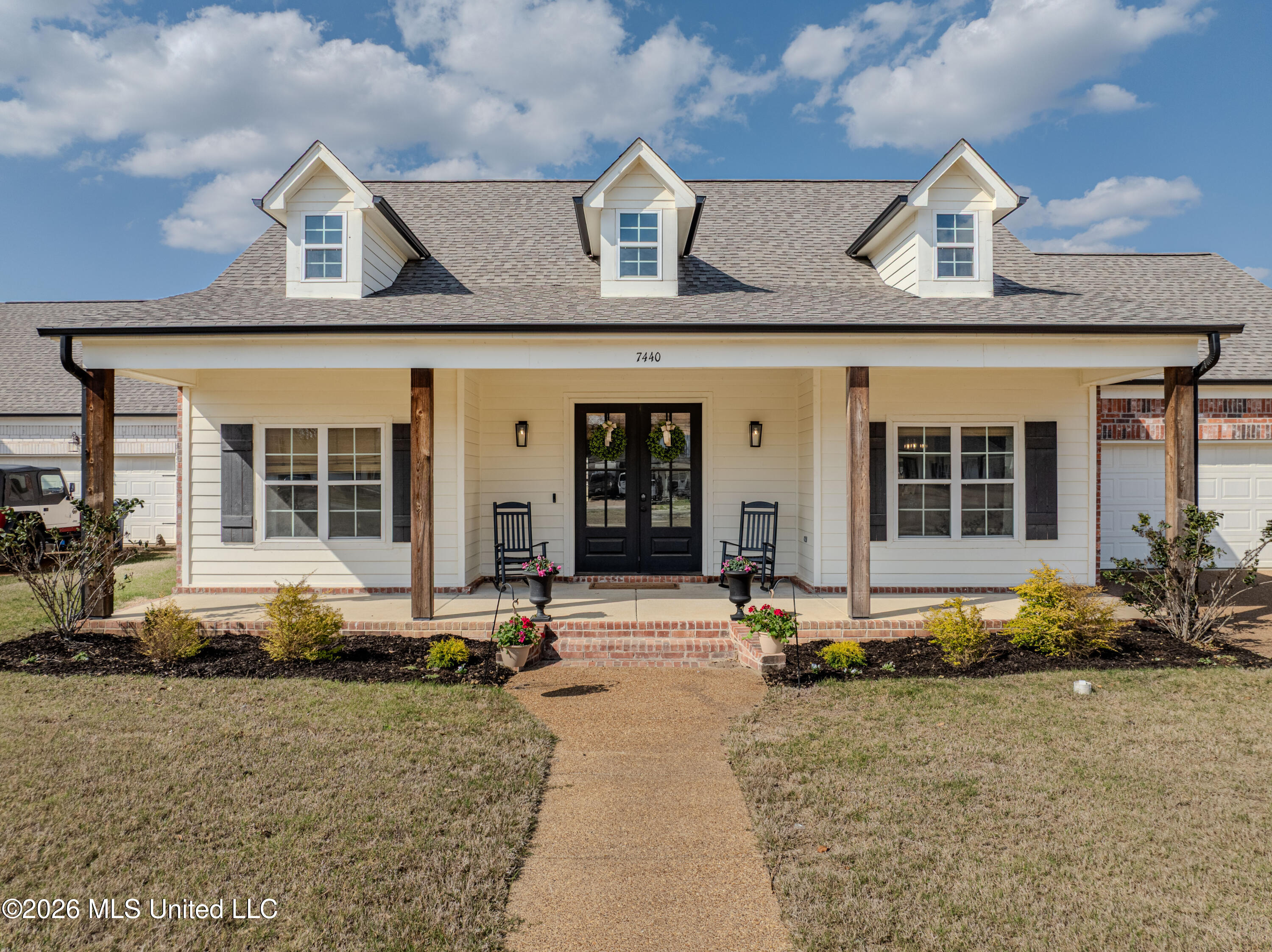7440 Crosswinds Boulevard Property Photo 1
