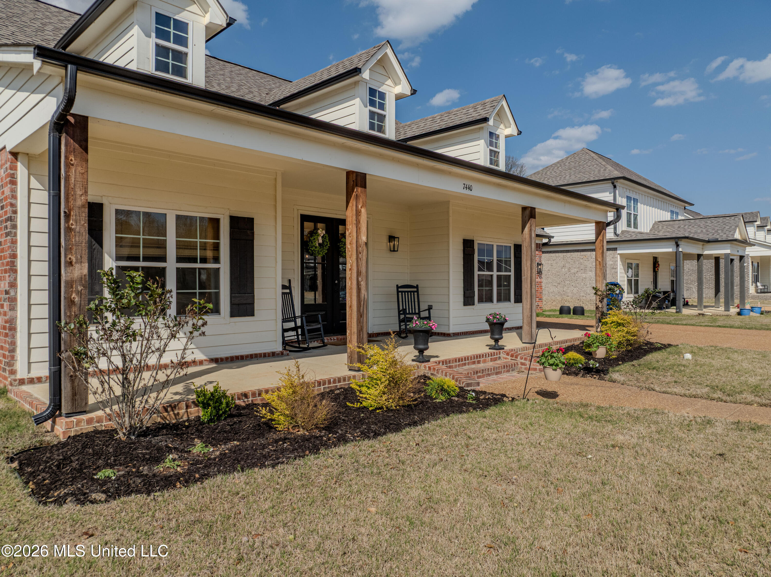 7440 Crosswinds Boulevard Property Photo 4