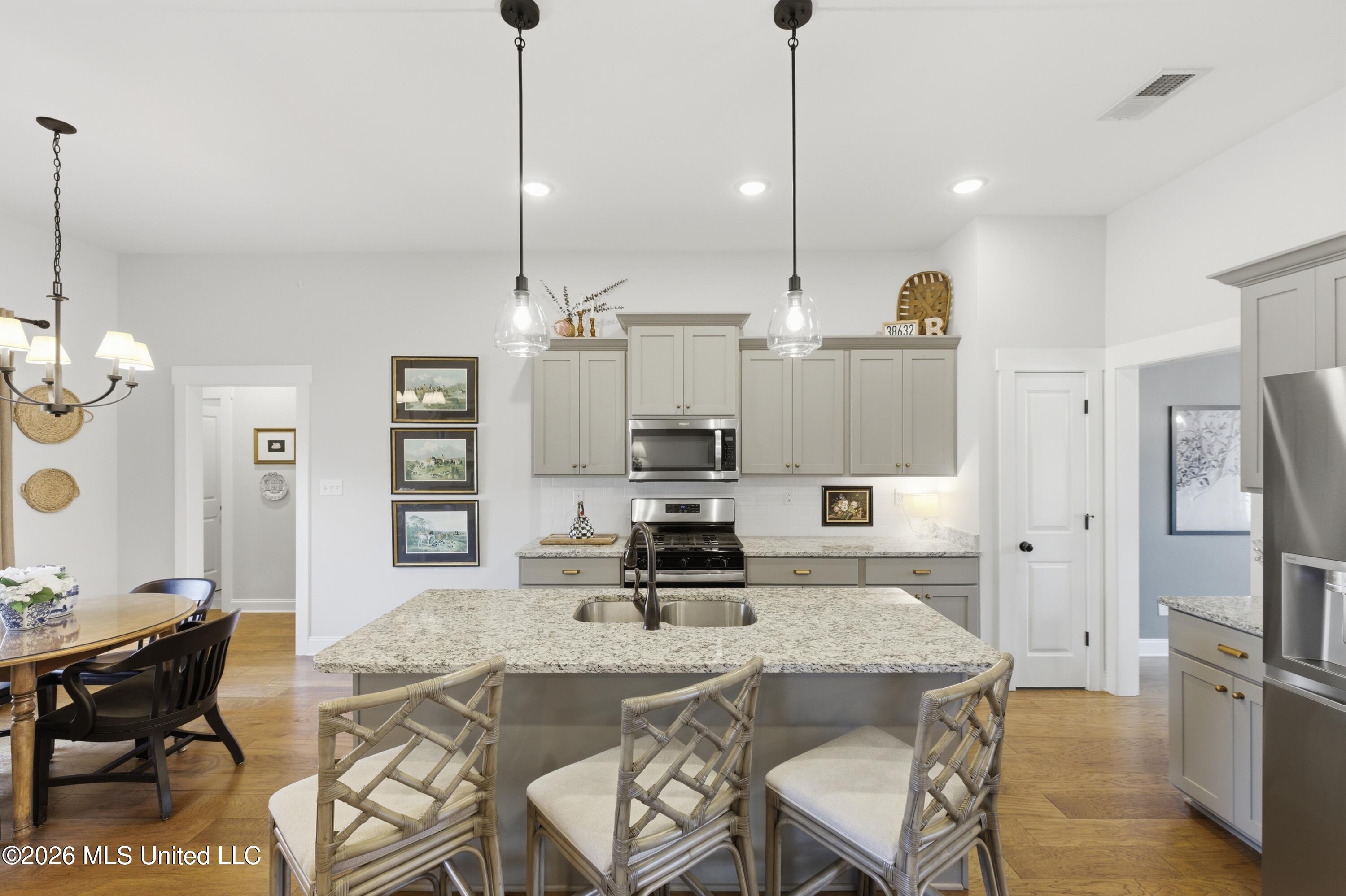 7440 Crosswinds Boulevard Property Photo 8