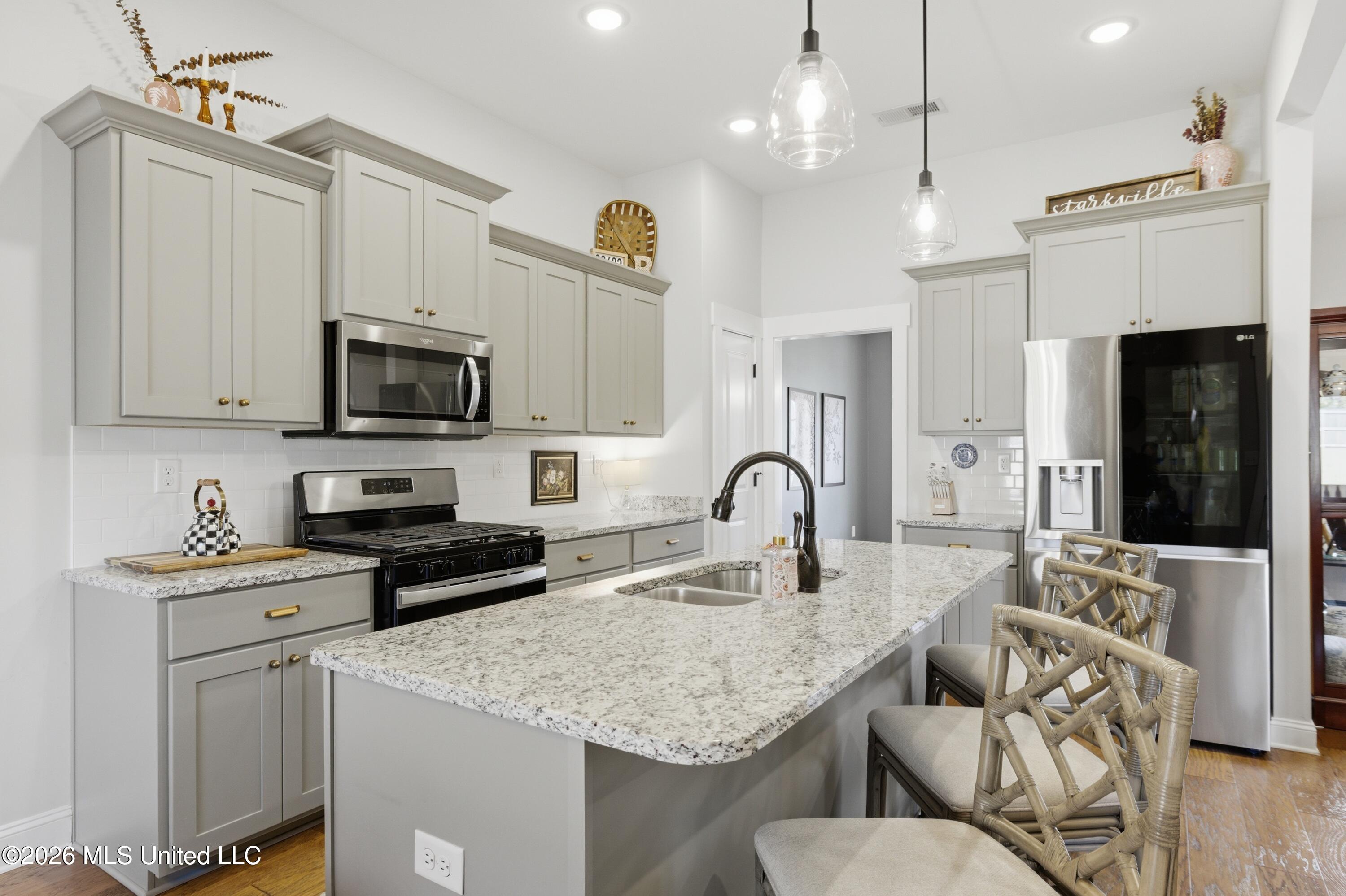 7440 Crosswinds Boulevard Property Photo 10