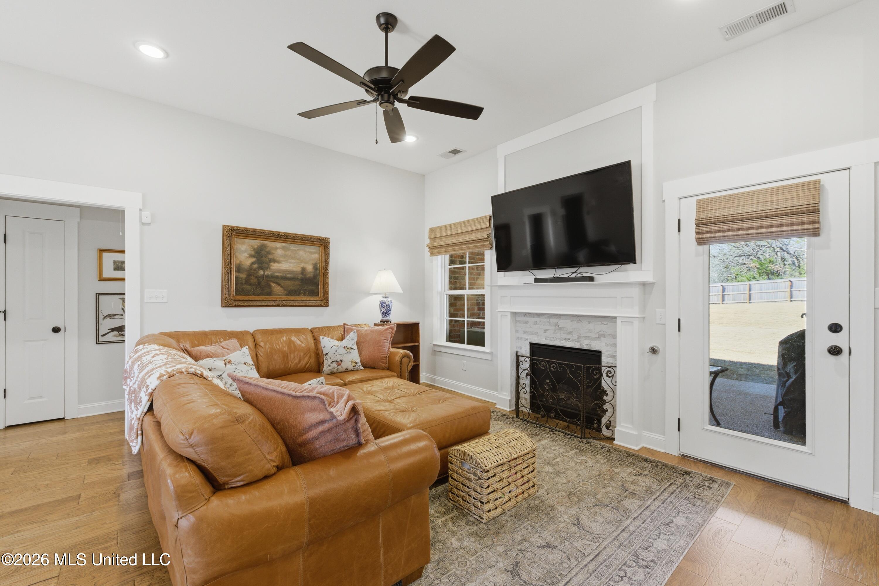 7440 Crosswinds Boulevard Property Photo 15