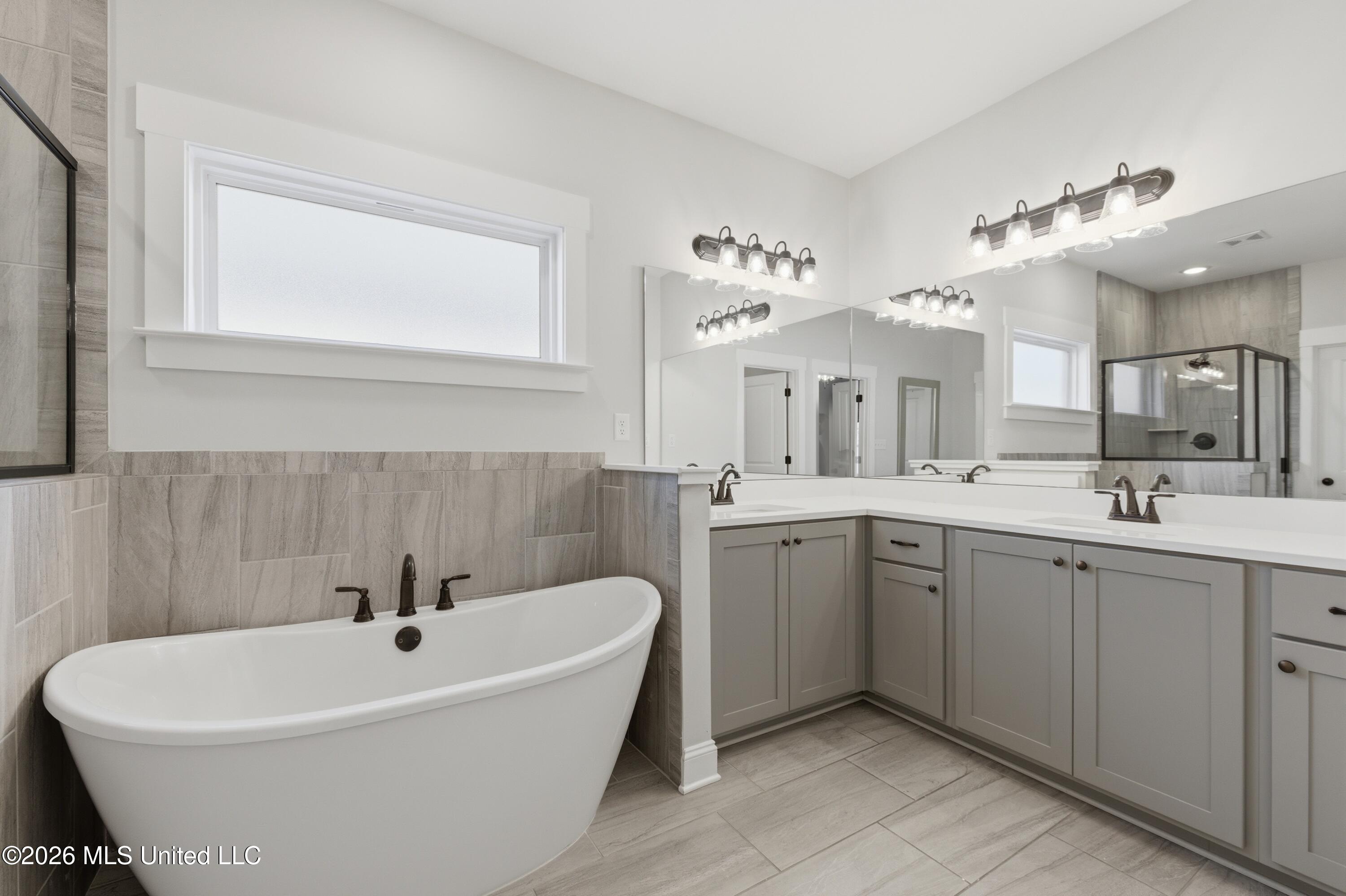 7440 Crosswinds Boulevard Property Photo 21