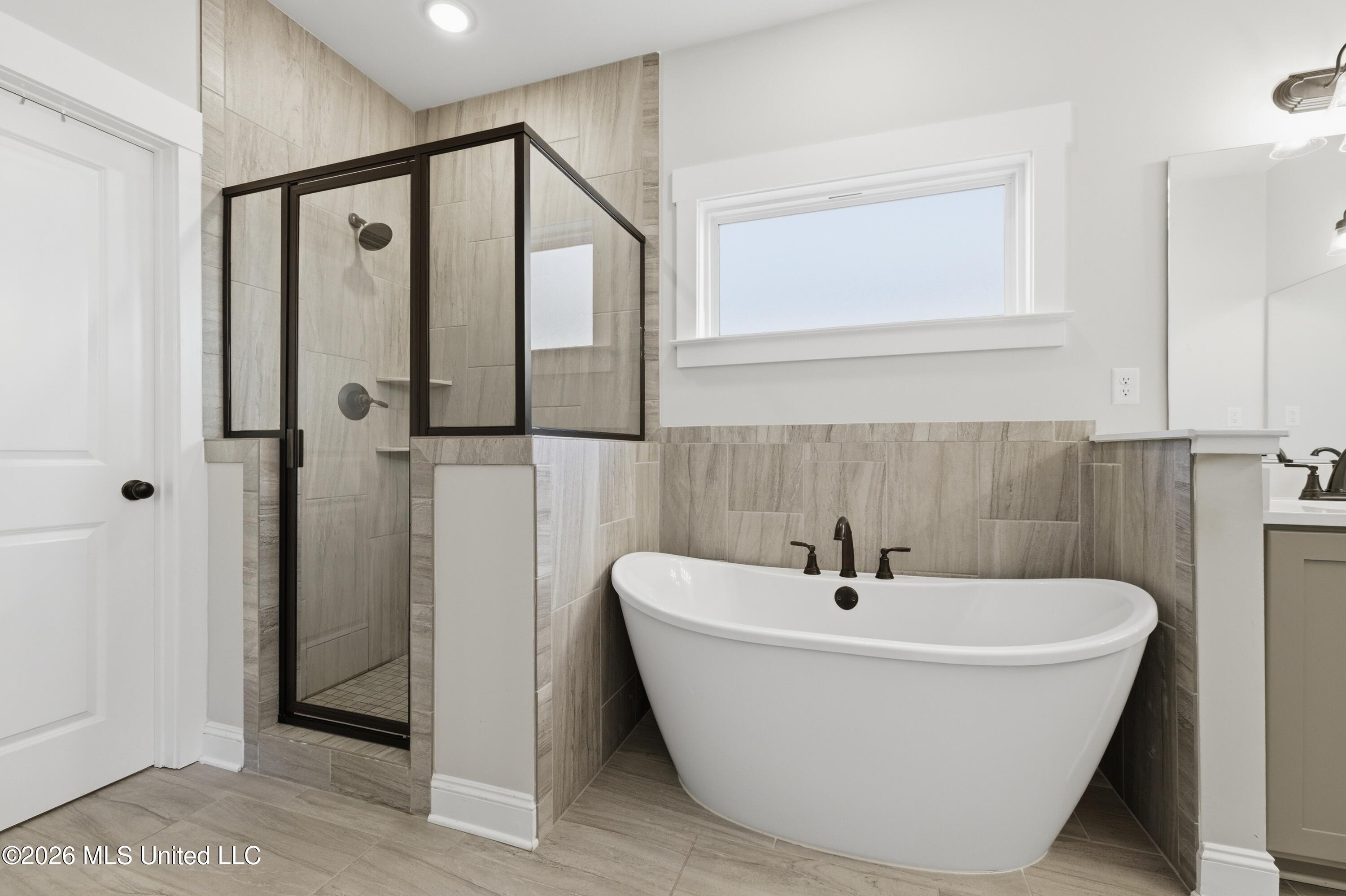 7440 Crosswinds Boulevard Property Photo 23