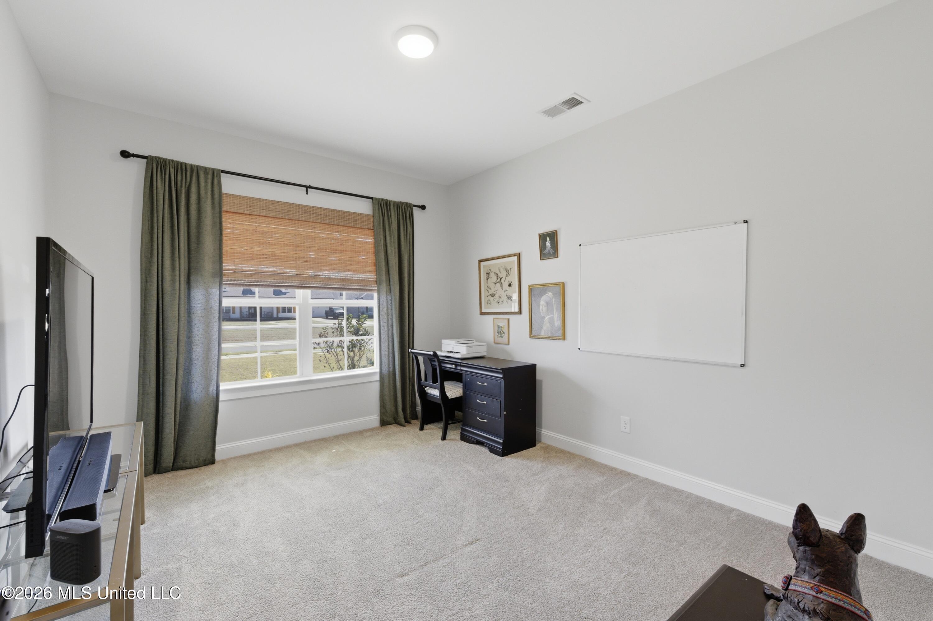 7440 Crosswinds Boulevard Property Photo 25