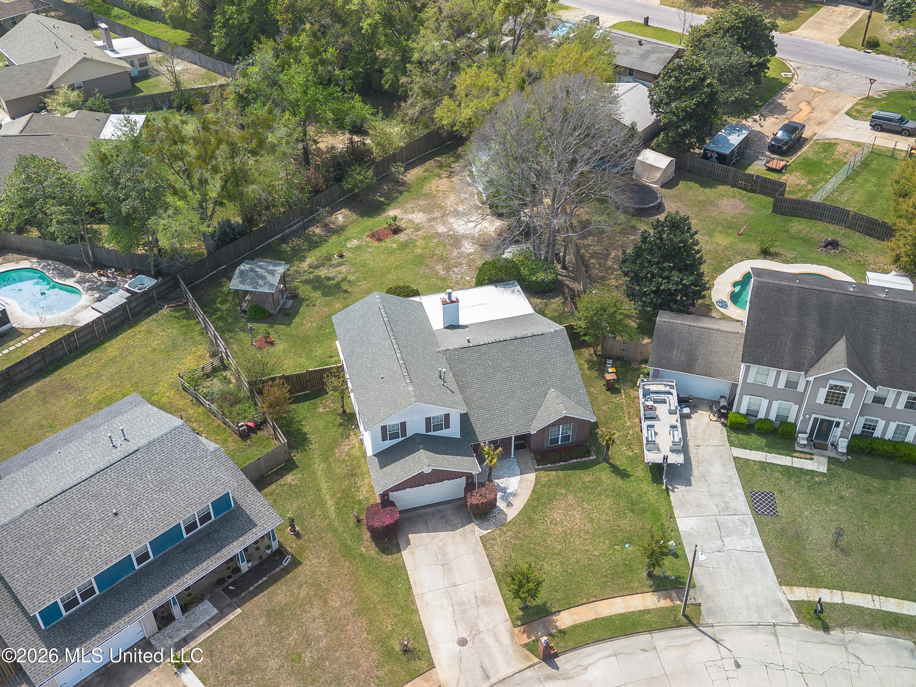 2071 Stone Bridge Drive Property Photo 3