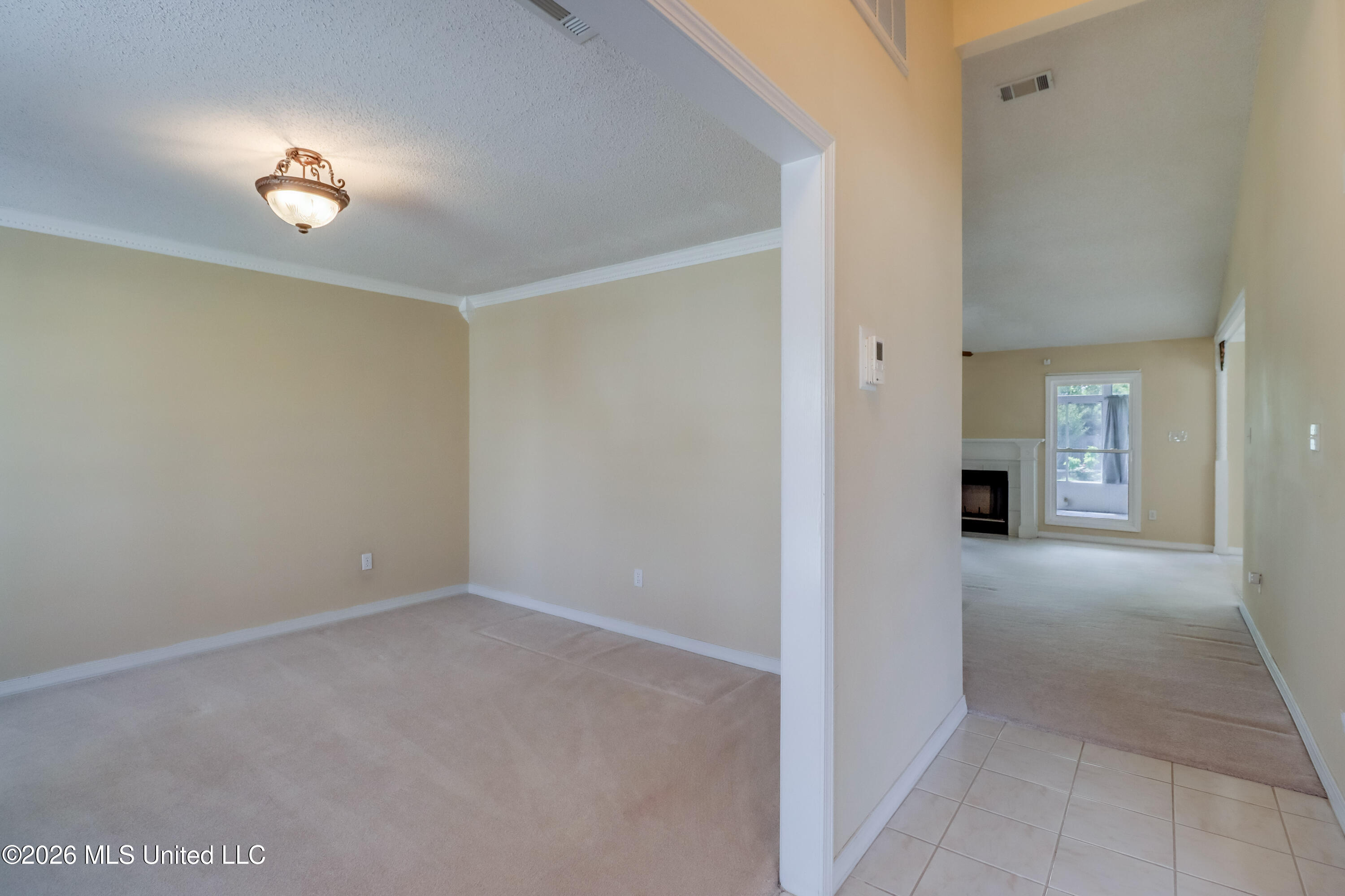 2071 Stone Bridge Drive Property Photo 5