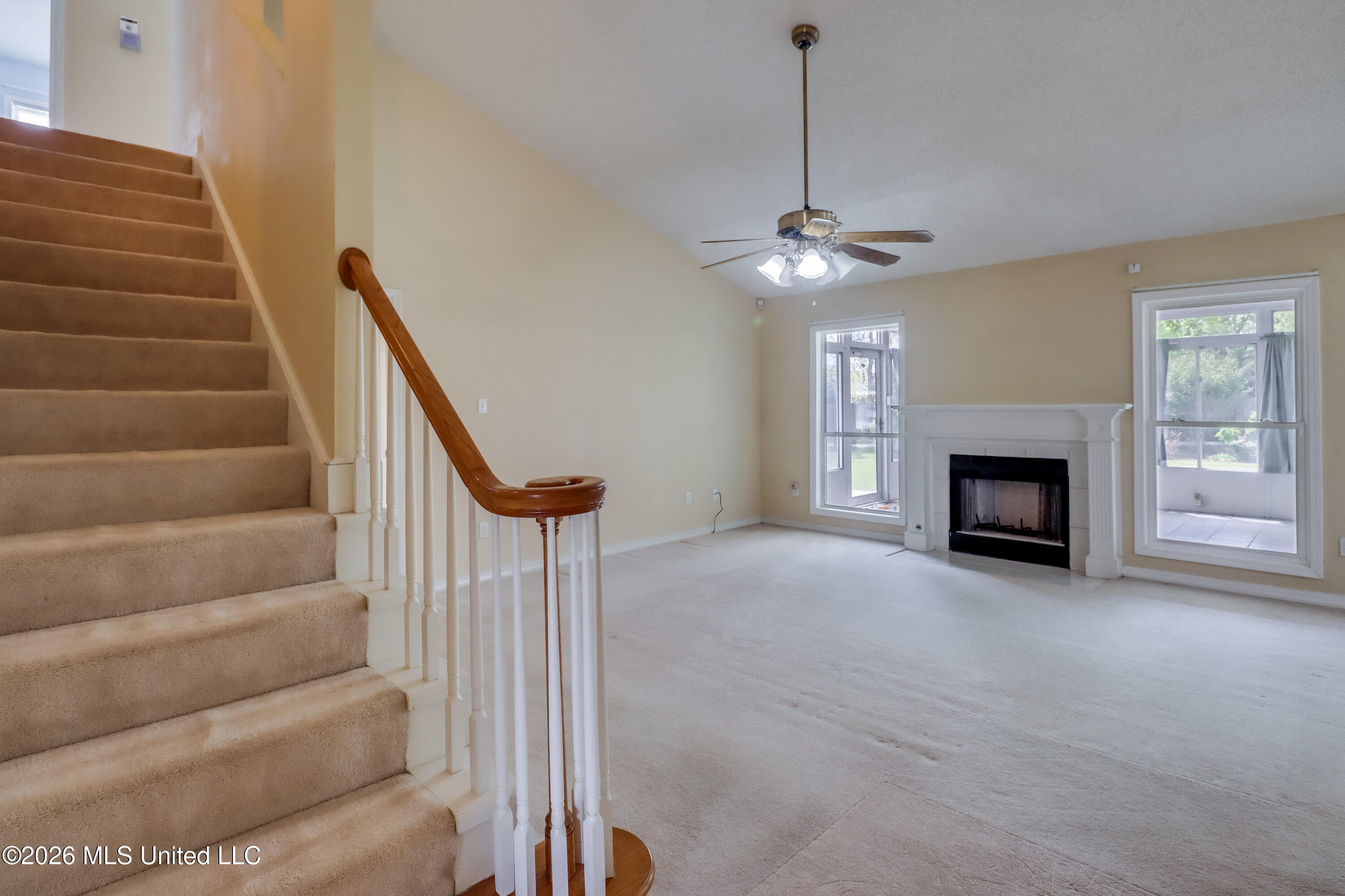 2071 Stone Bridge Drive Property Photo 6