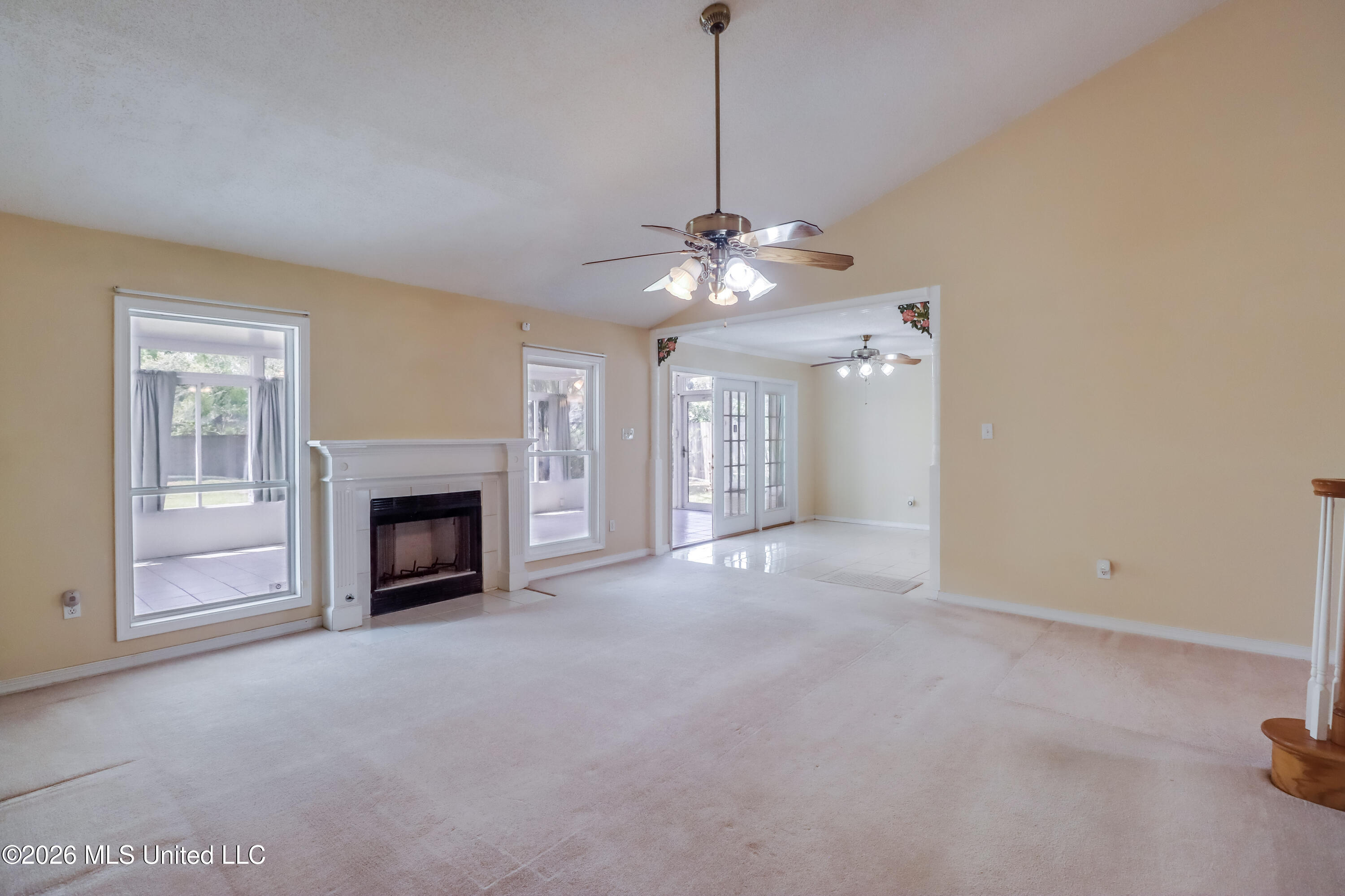 2071 Stone Bridge Drive Property Photo 8