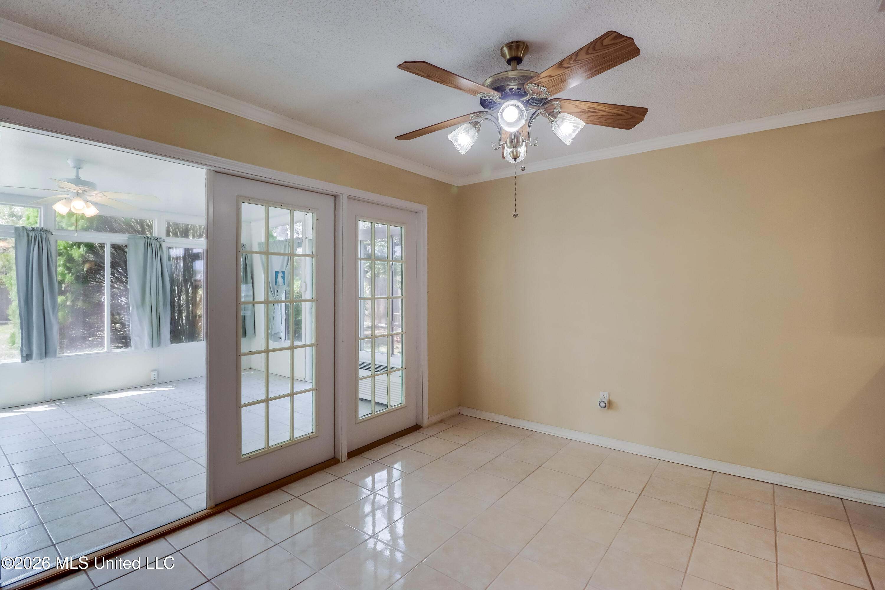 2071 Stone Bridge Drive Property Photo 13