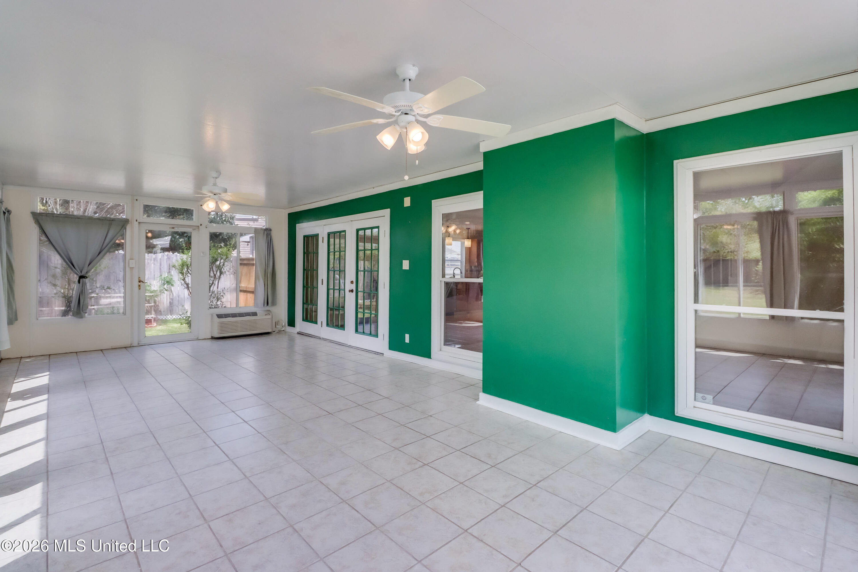 2071 Stone Bridge Drive Property Photo 18