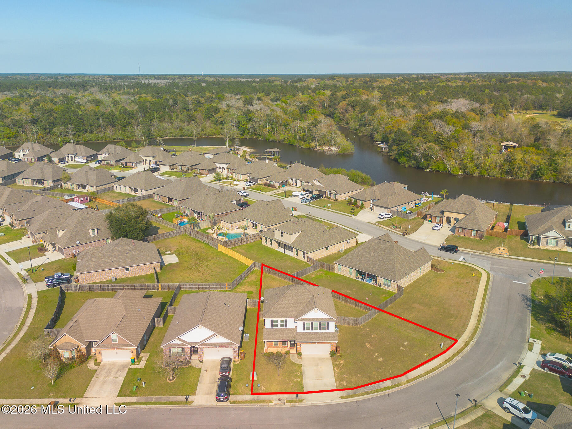 3776 River Trace Drive Property Photo 3