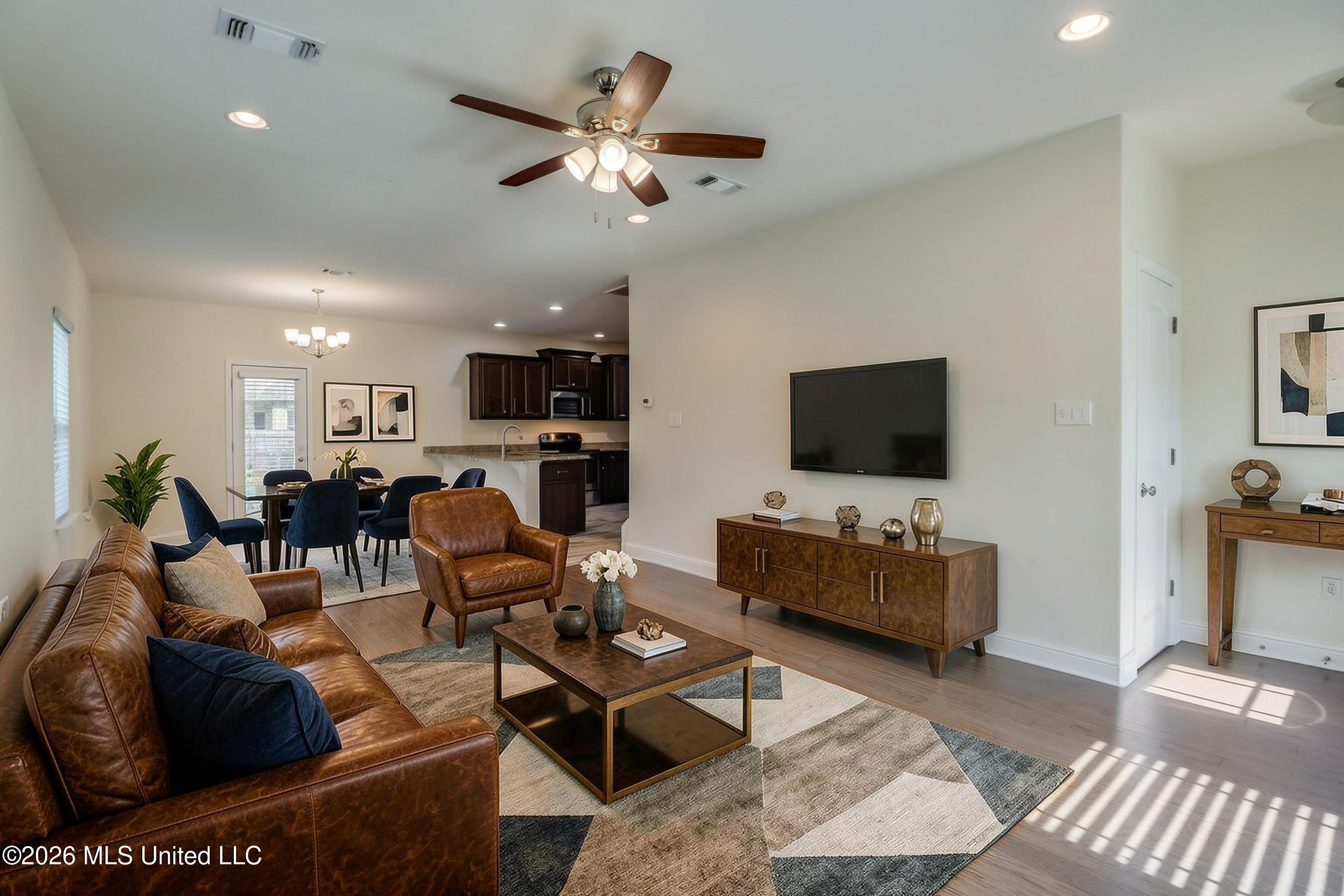 3776 River Trace Drive Property Photo 4