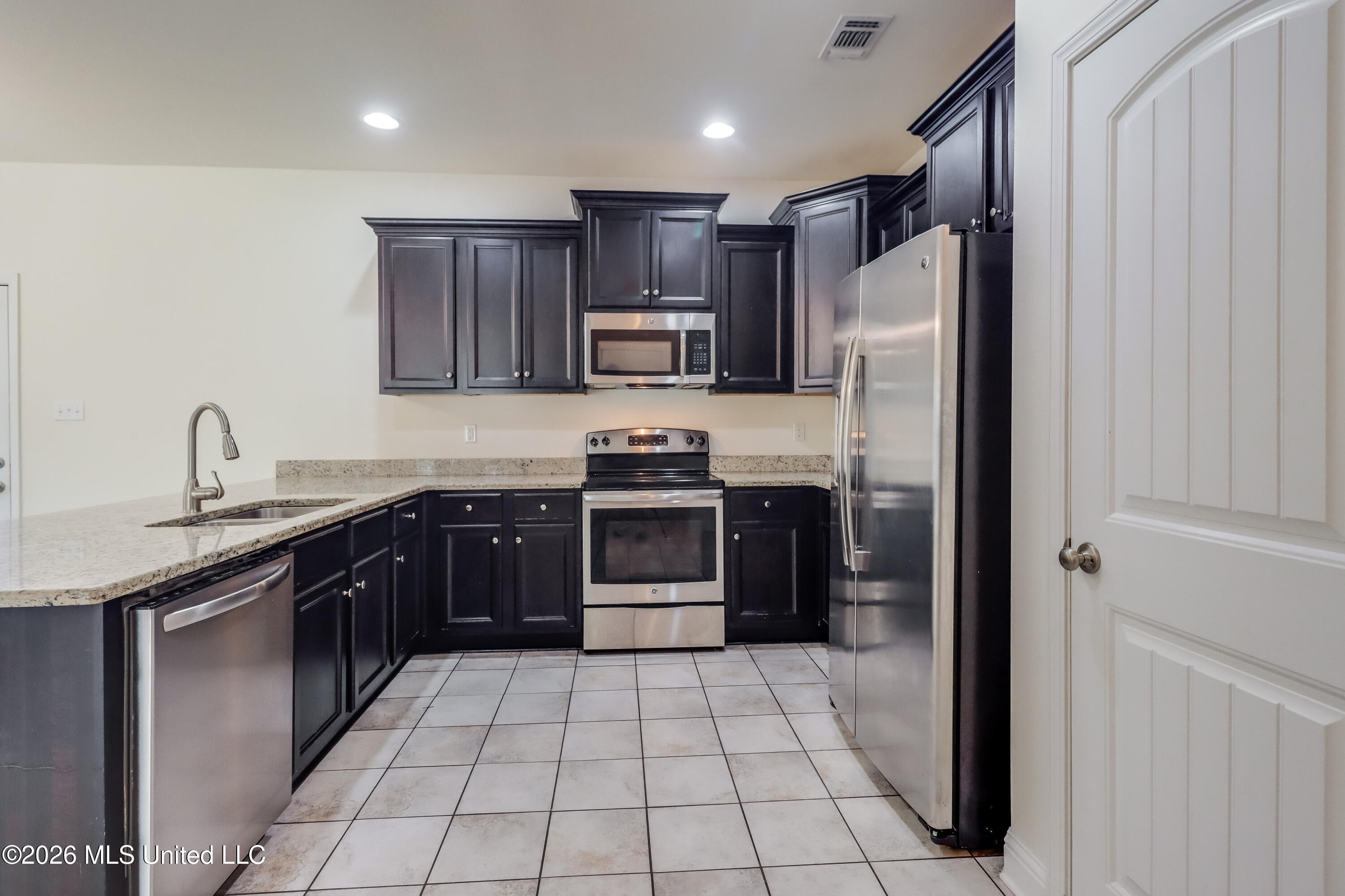 3776 River Trace Drive Property Photo 10
