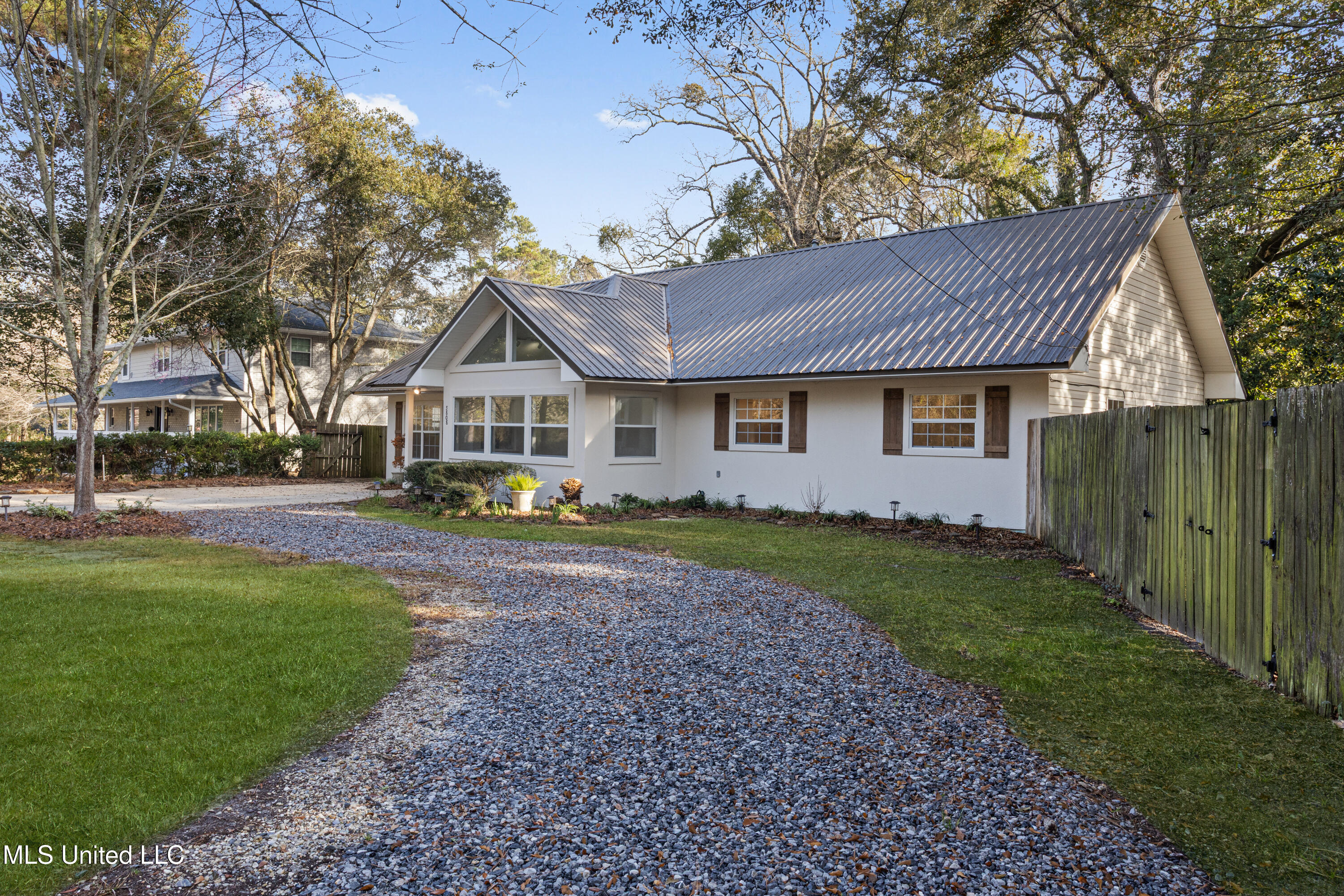 5808 Ridge Road Property Photo 1