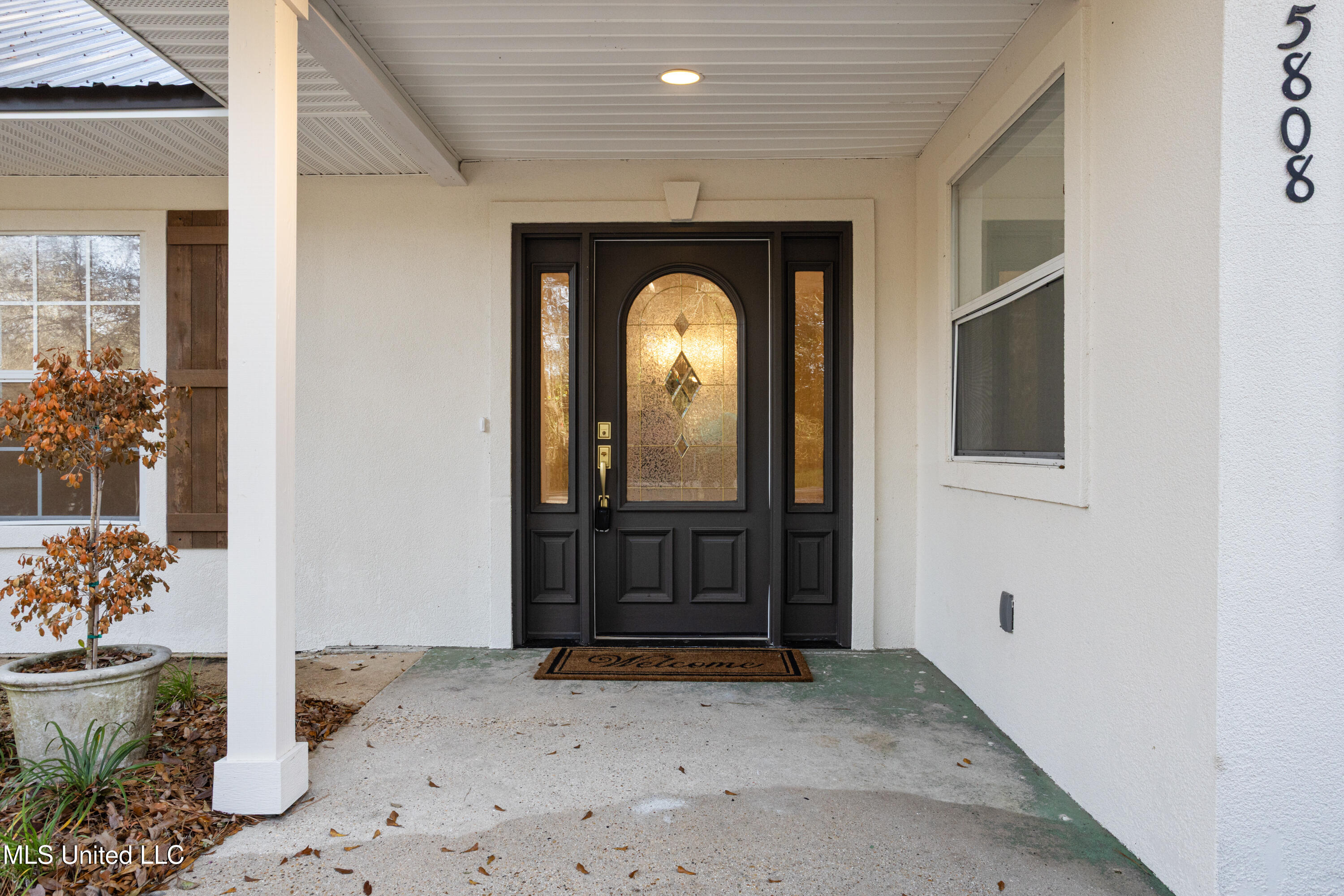 5808 Ridge Road Property Photo 3
