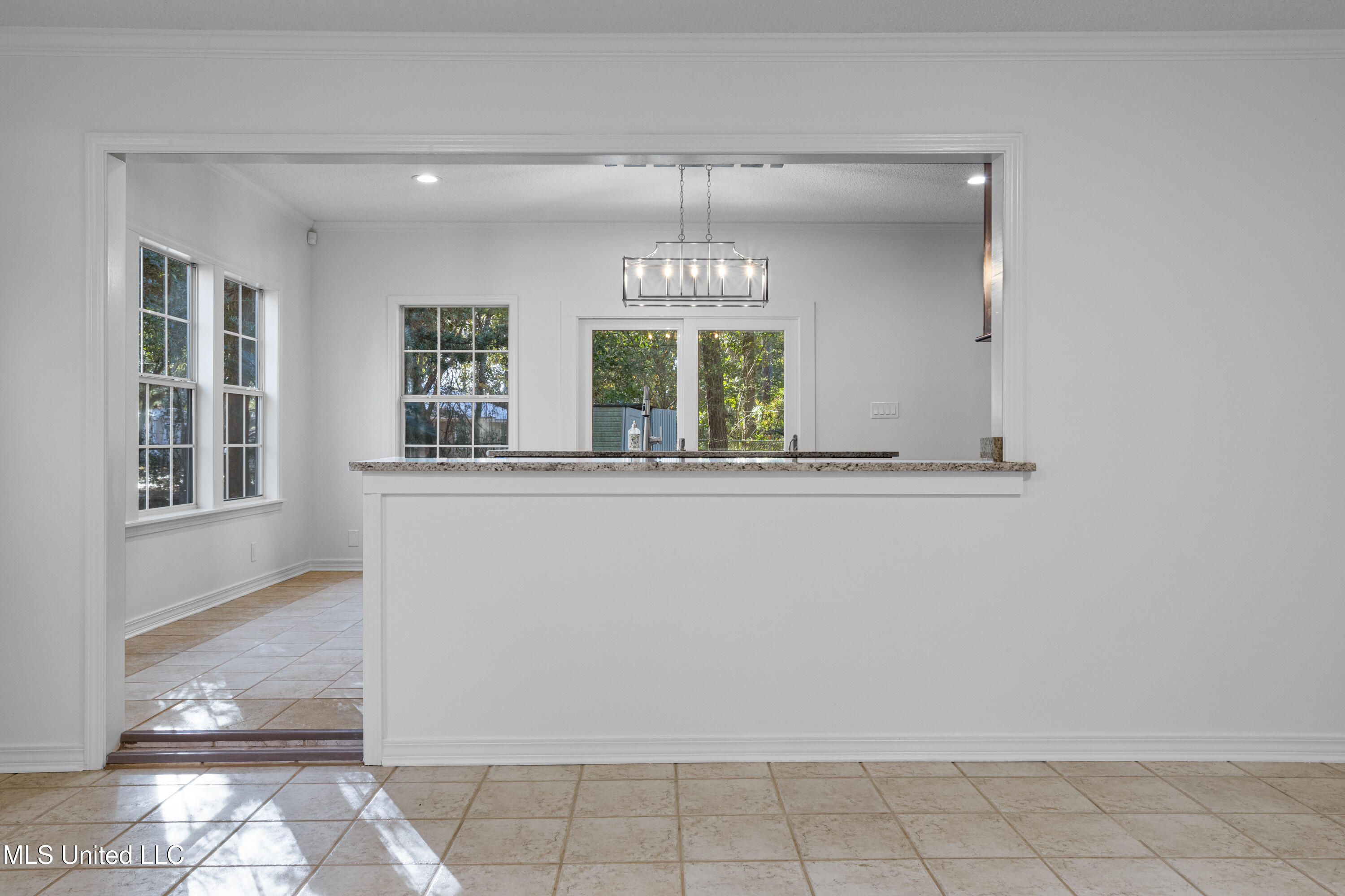 5808 Ridge Road Property Photo 9