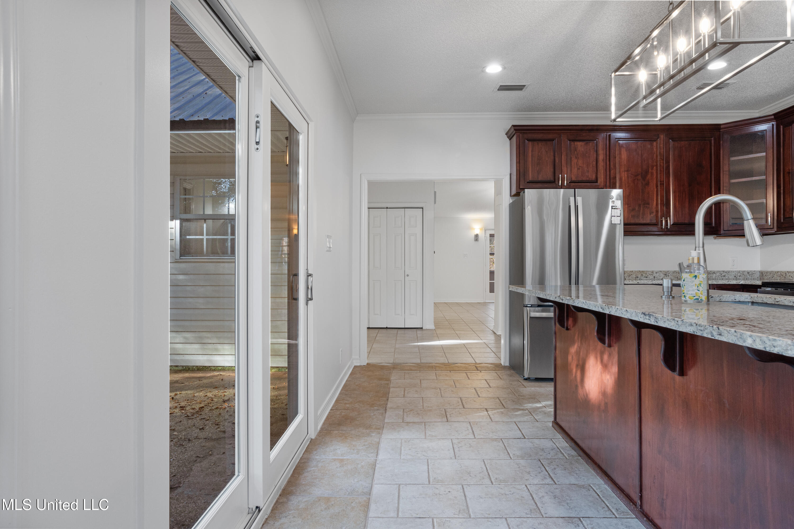 5808 Ridge Road Property Photo 15