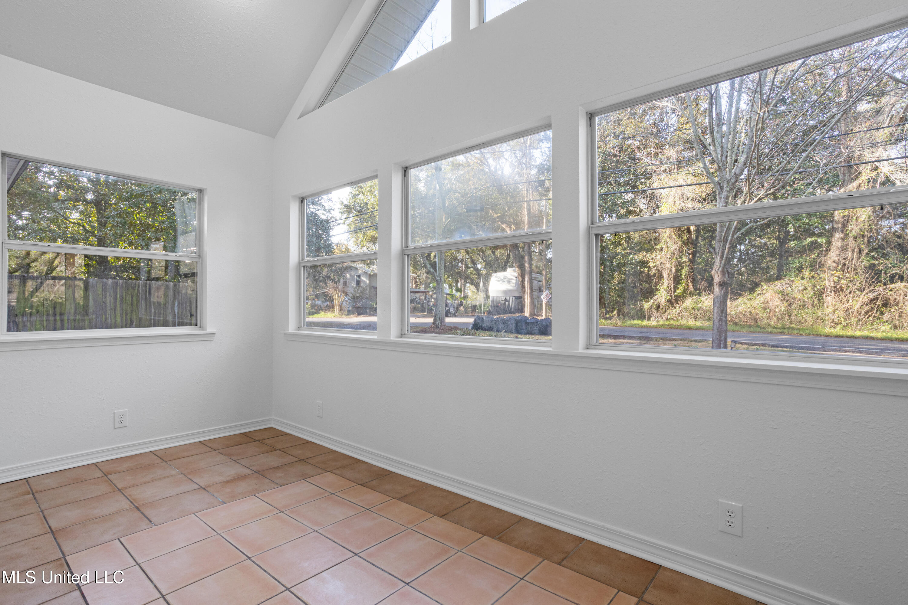 5808 Ridge Road Property Photo 21