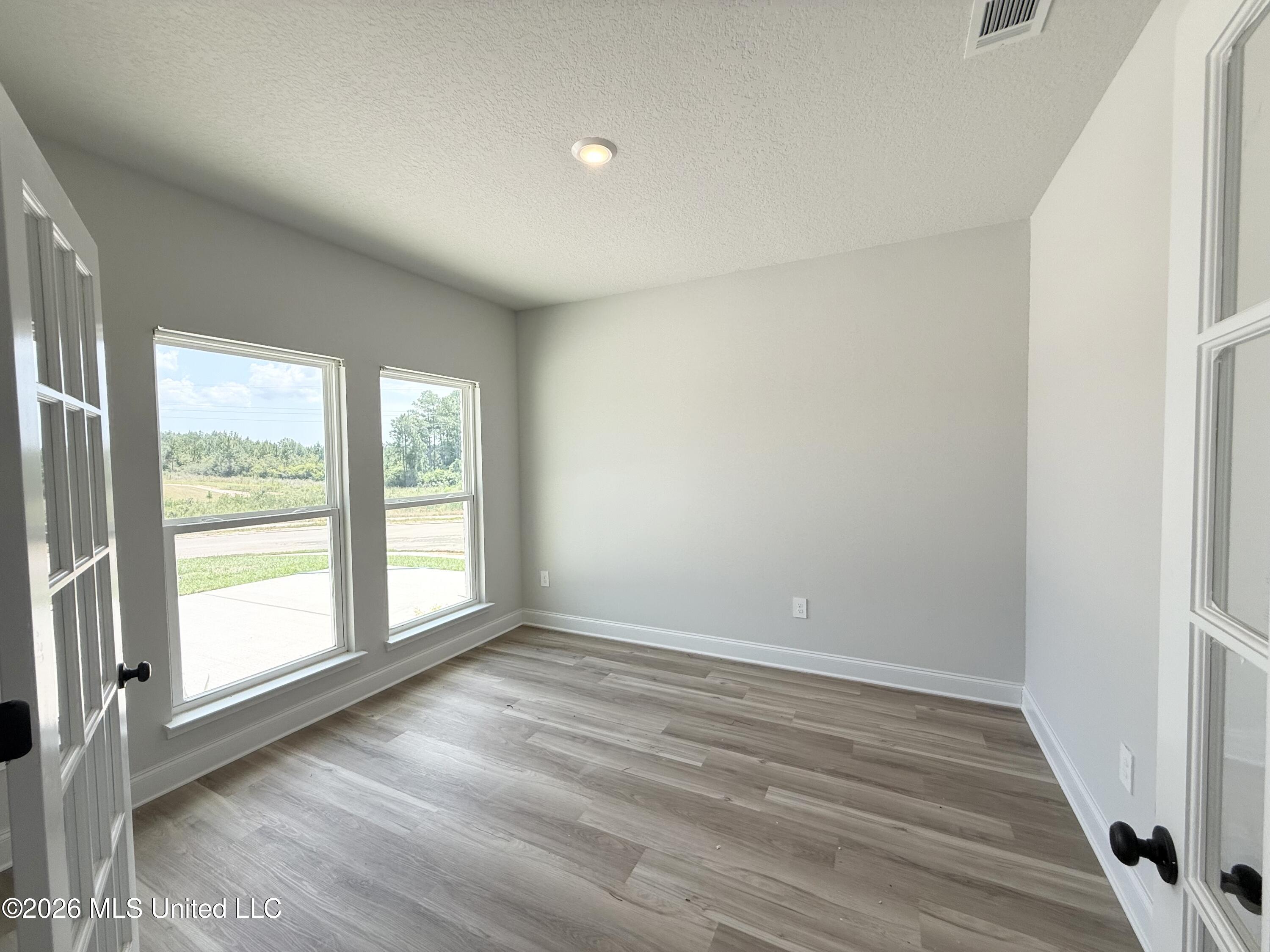 14165 Quill Avenue Property Photo 5