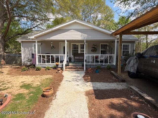 561 Lowe Circle Property Photo 2