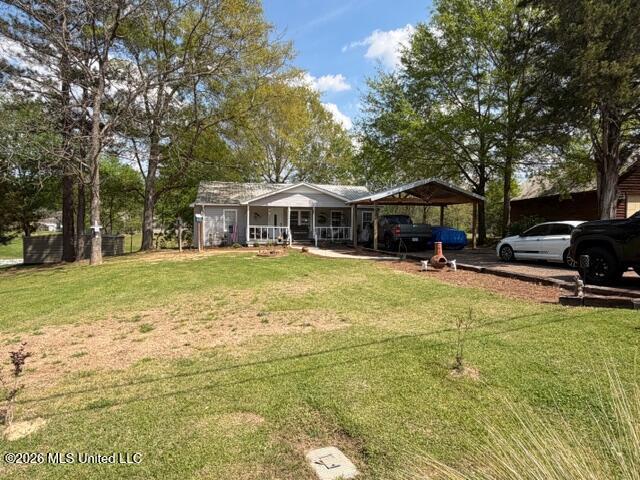 561 Lowe Circle Property Photo 3