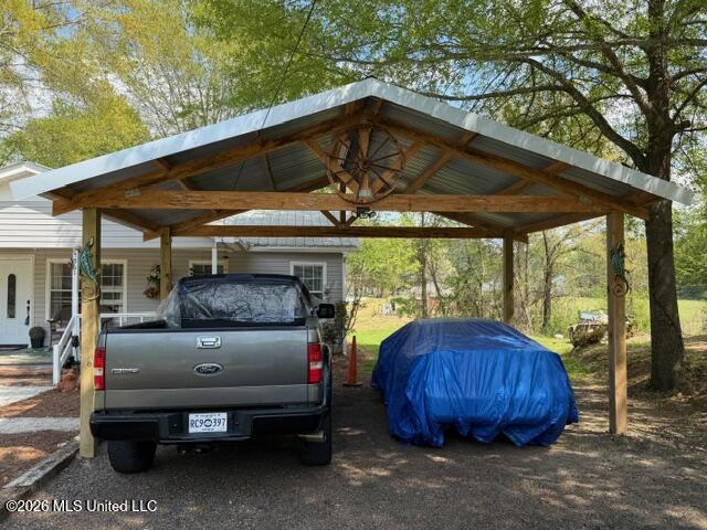561 Lowe Circle Property Photo 5